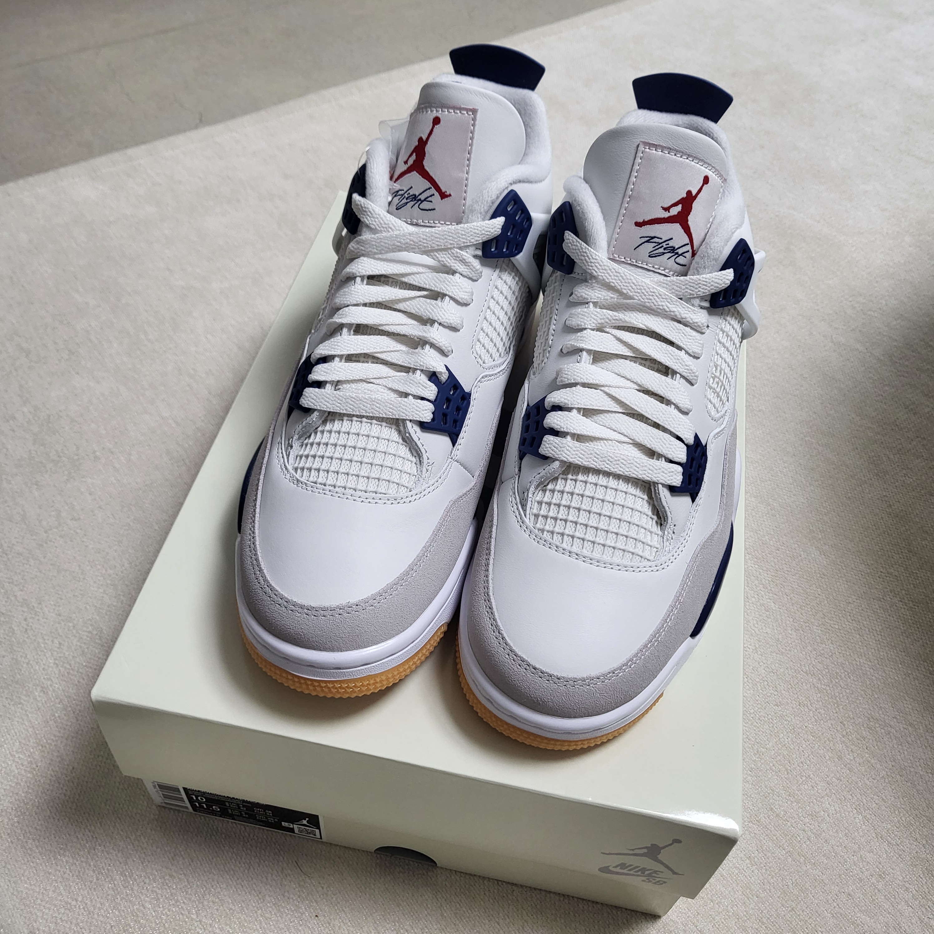 Jordan 4 x Nike SB Retro SP Navy 착용 스타일 - 2