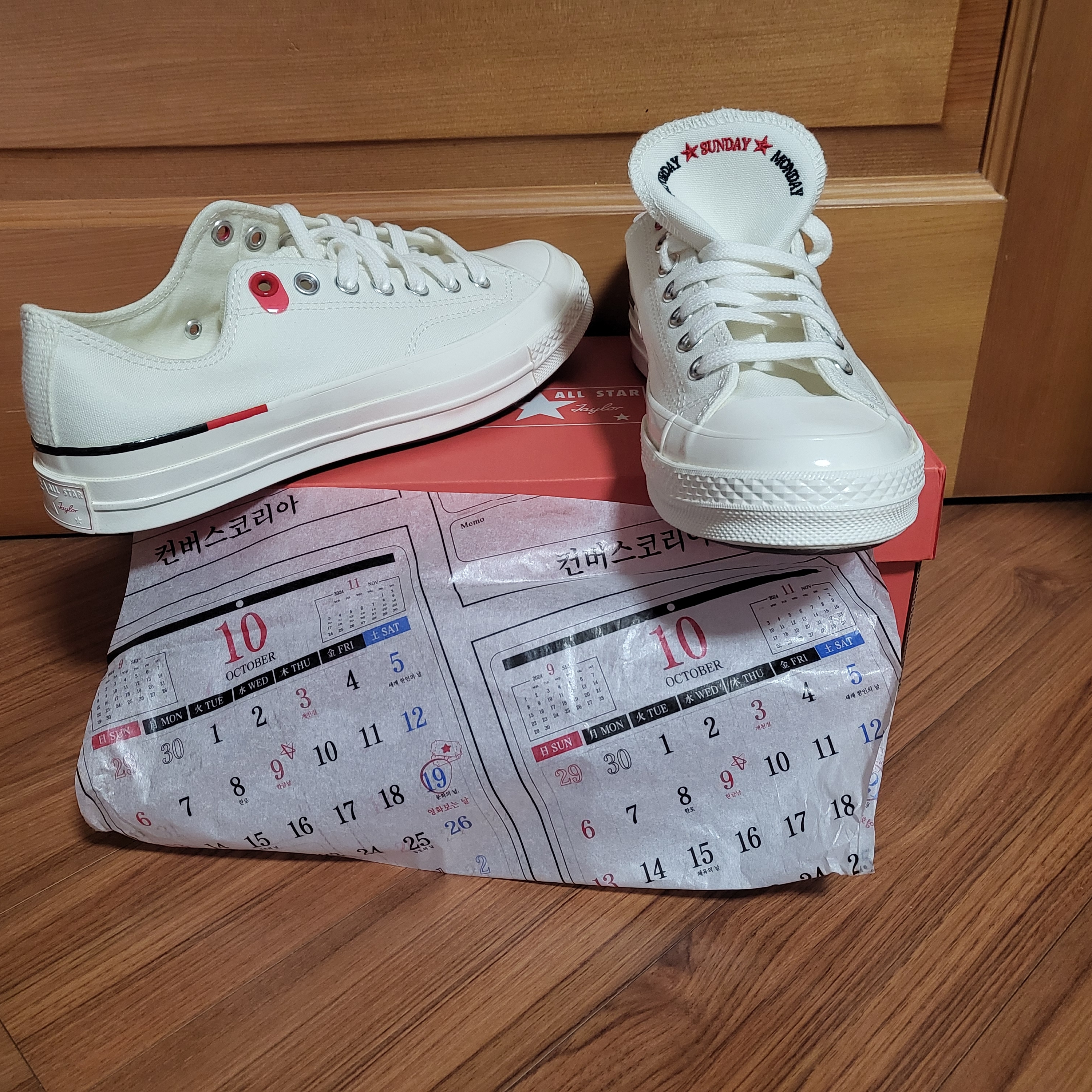 Converse Chuck 70 Calender White Egret 착용 스타일 - 2