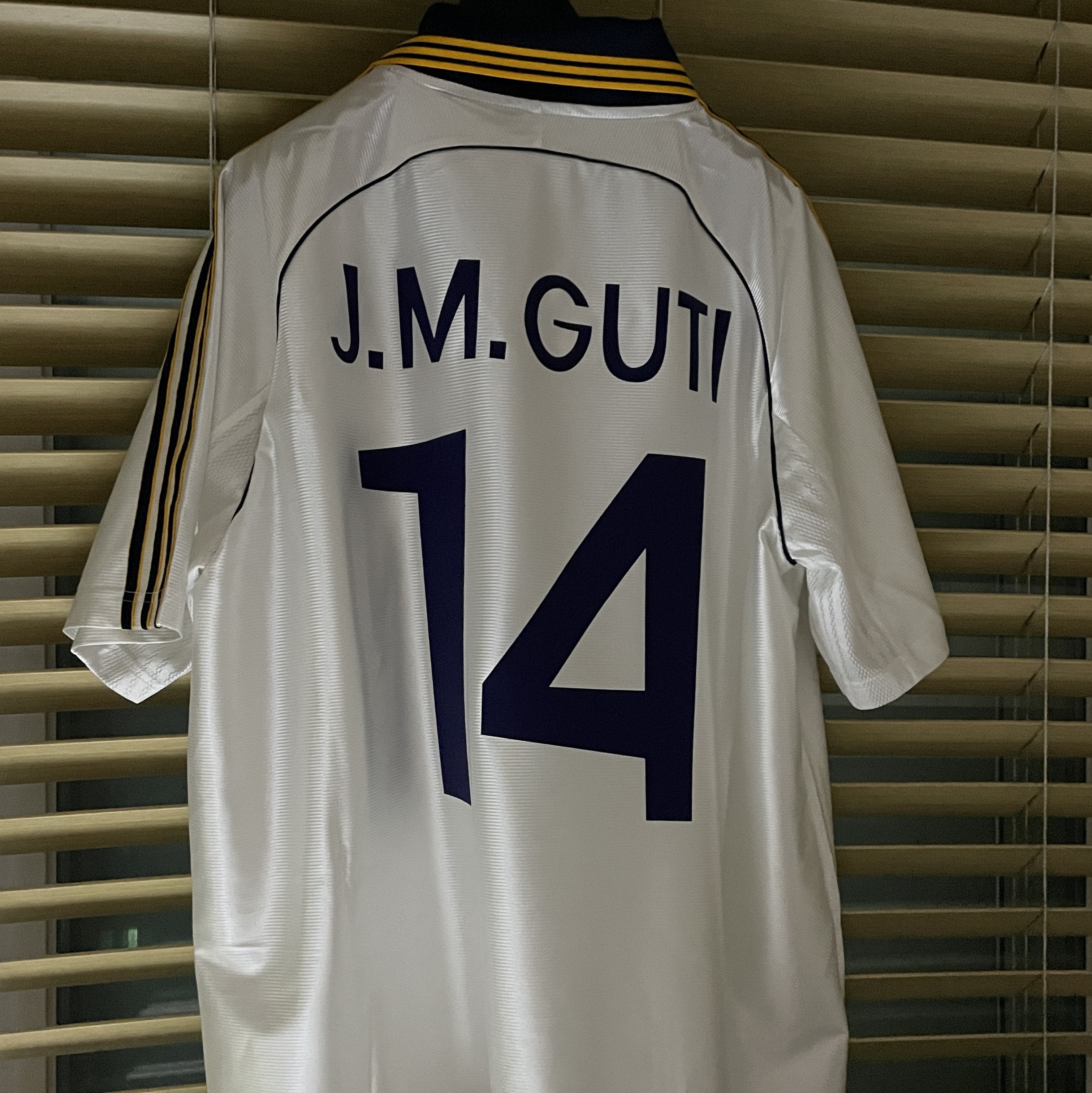 Adidas Real Madrid 99/00 Home Jersey White - KR Sizing (Non Marking Ver.) 착용 스타일