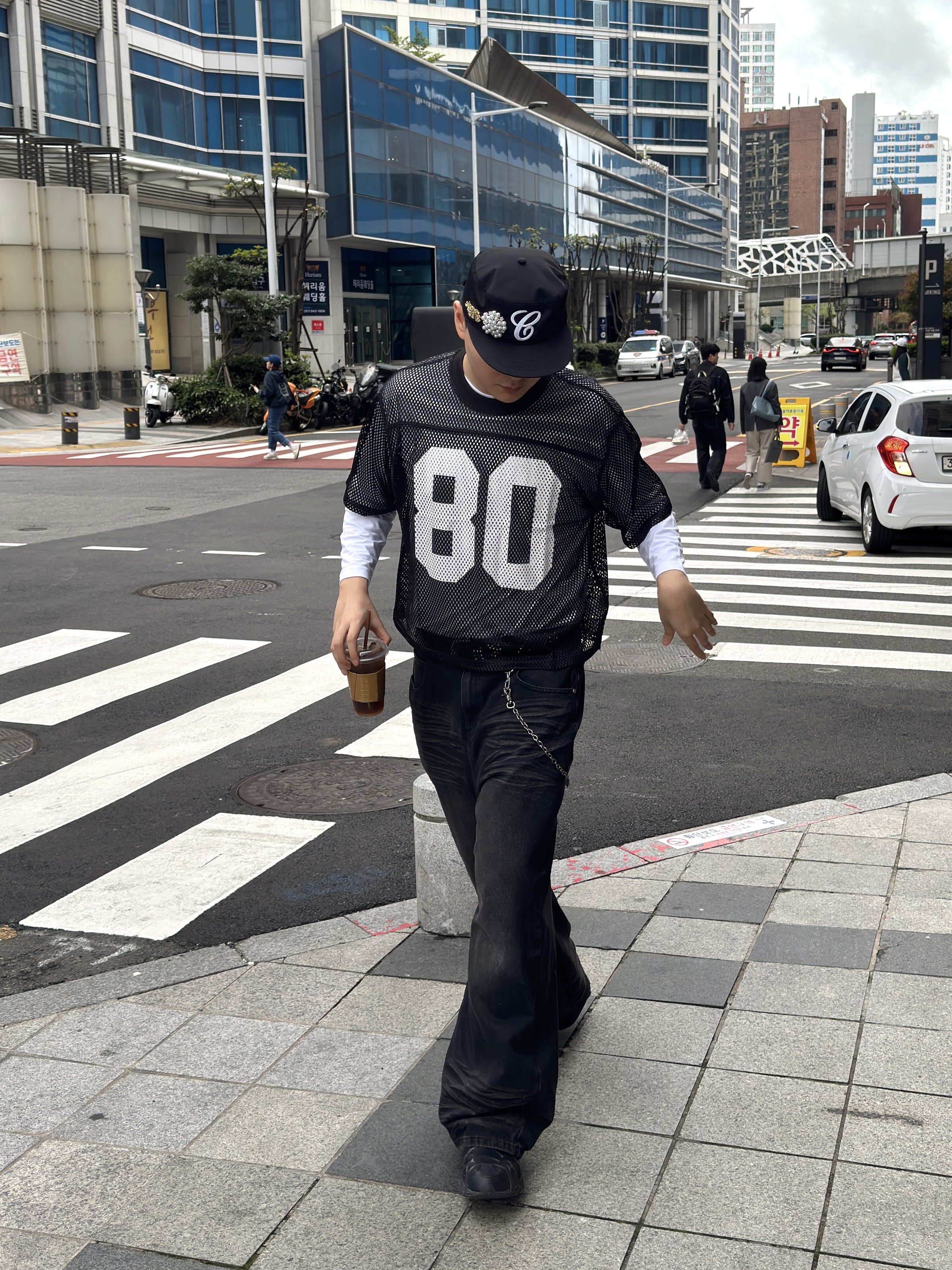 Nike Air Kukini Triple Black, Stussy Team Jersey 80 Black 착용 스타일 - 2