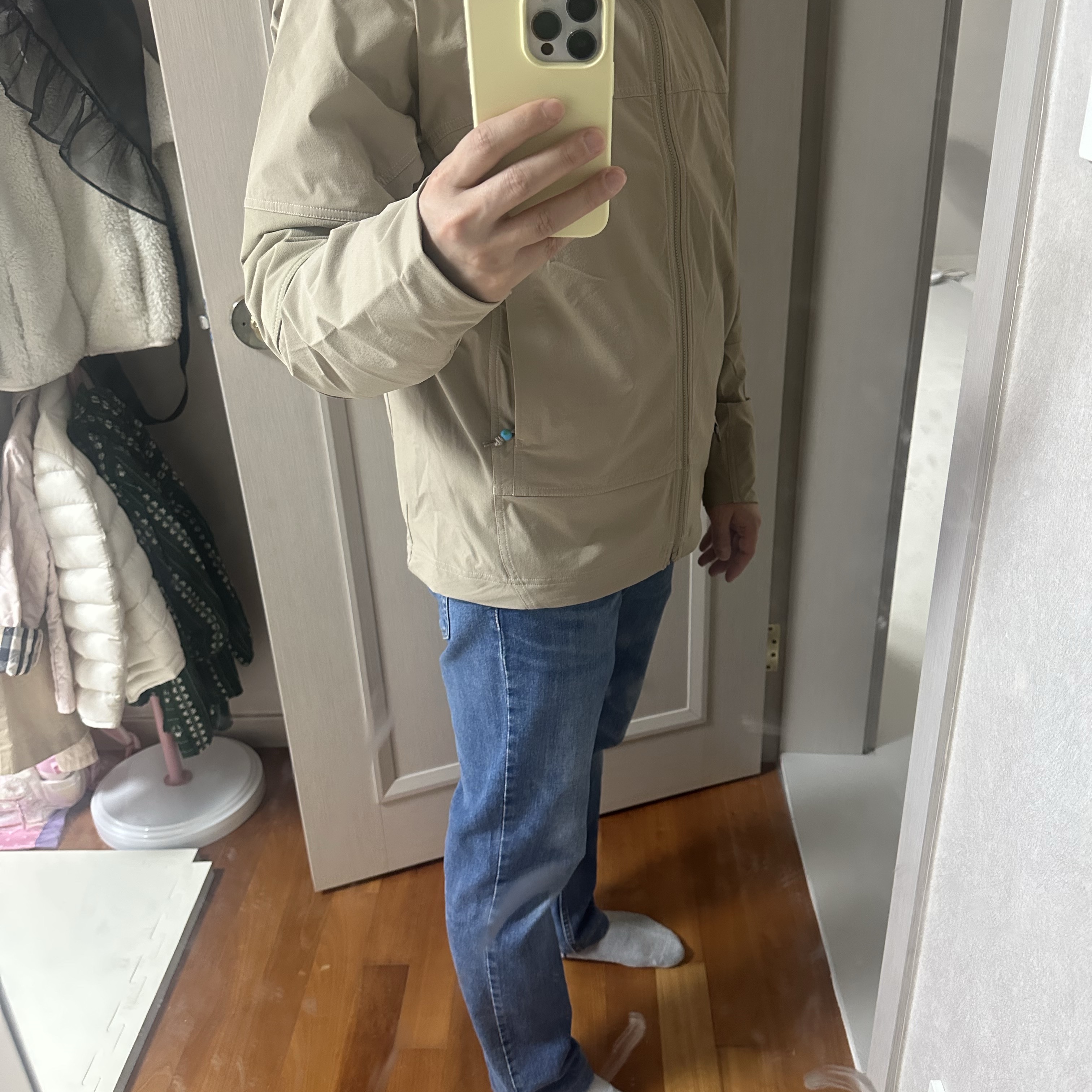 Nike ACG Sun Farer Jacket Khaki Summit White - Asia 착용 스타일 - 1
