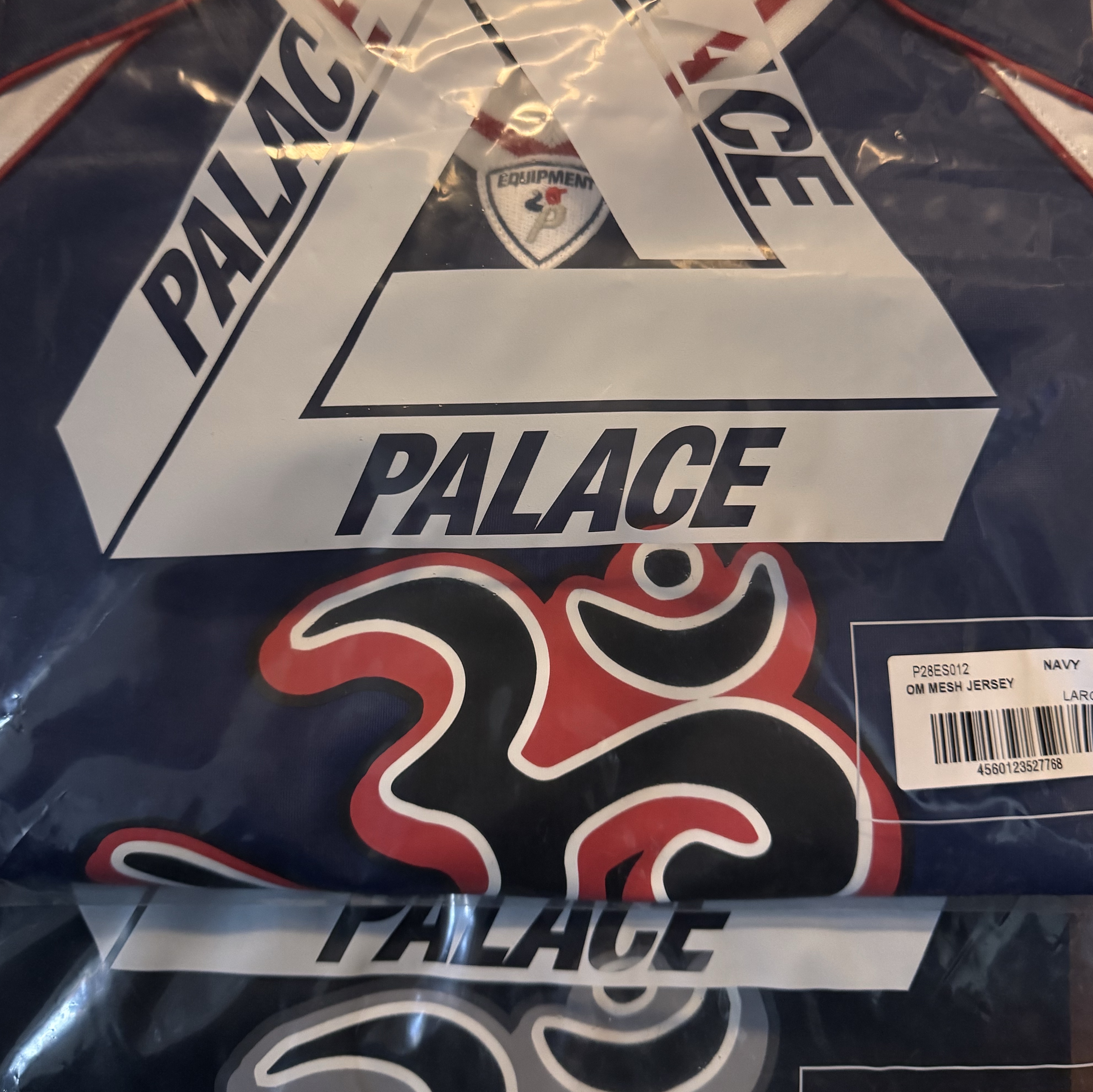 Palace OM Mesh Jersey Black - 25SS, Palace OM Mesh Jersey Navy - 25SS 착용 스타일