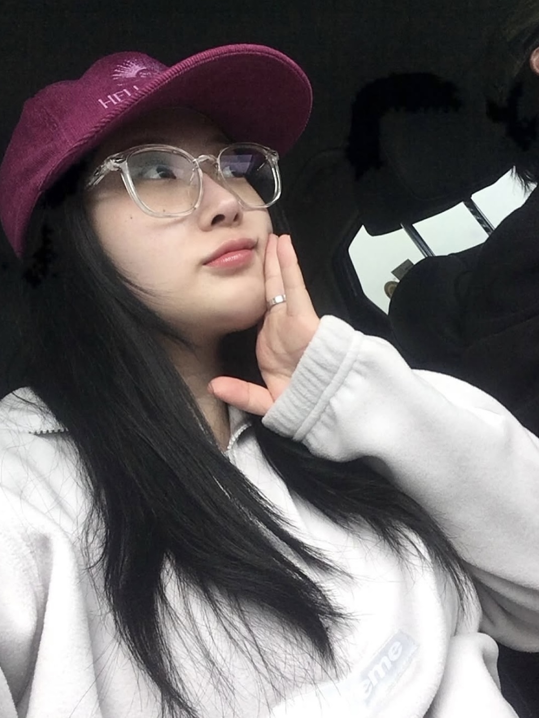 Hello Sunrise Corduroy OG Logo 6Panel Cap Vintage Pink, Supreme Polartec Facemask Half Zip Hooded Sweatshirt Black - 24FW 착용 스타일 - 1
