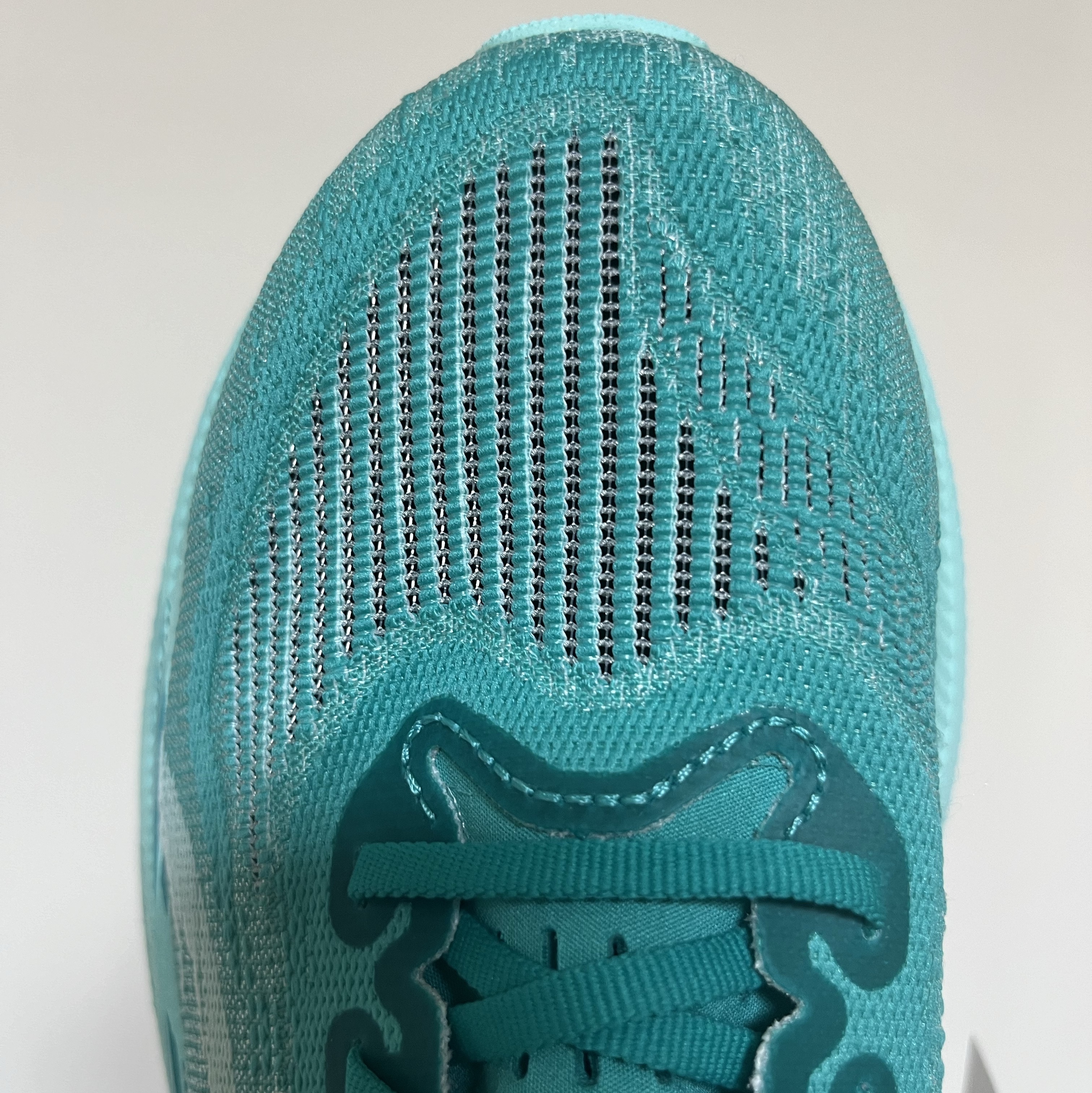 Asics Superblast 2 Wave Teal Illuminate Mint 착용 스타일 - 4