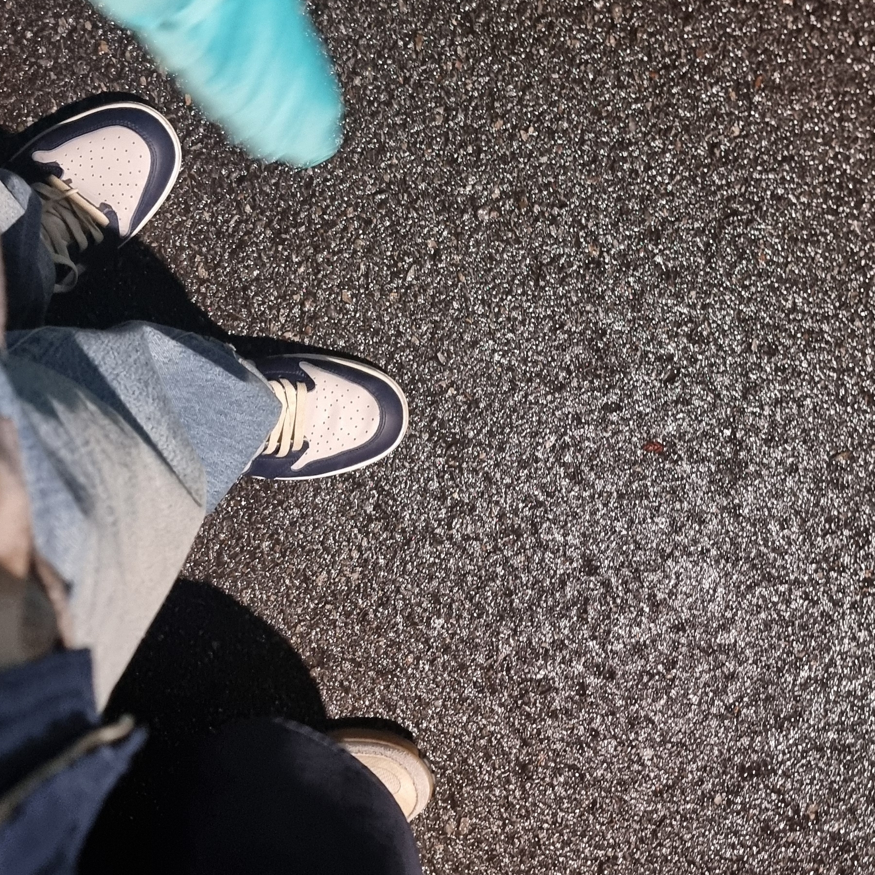 Nike x Tom Sachs General Purpose Shoe Light Cream, Jordan 1 High 85 College Navy 착용 스타일
