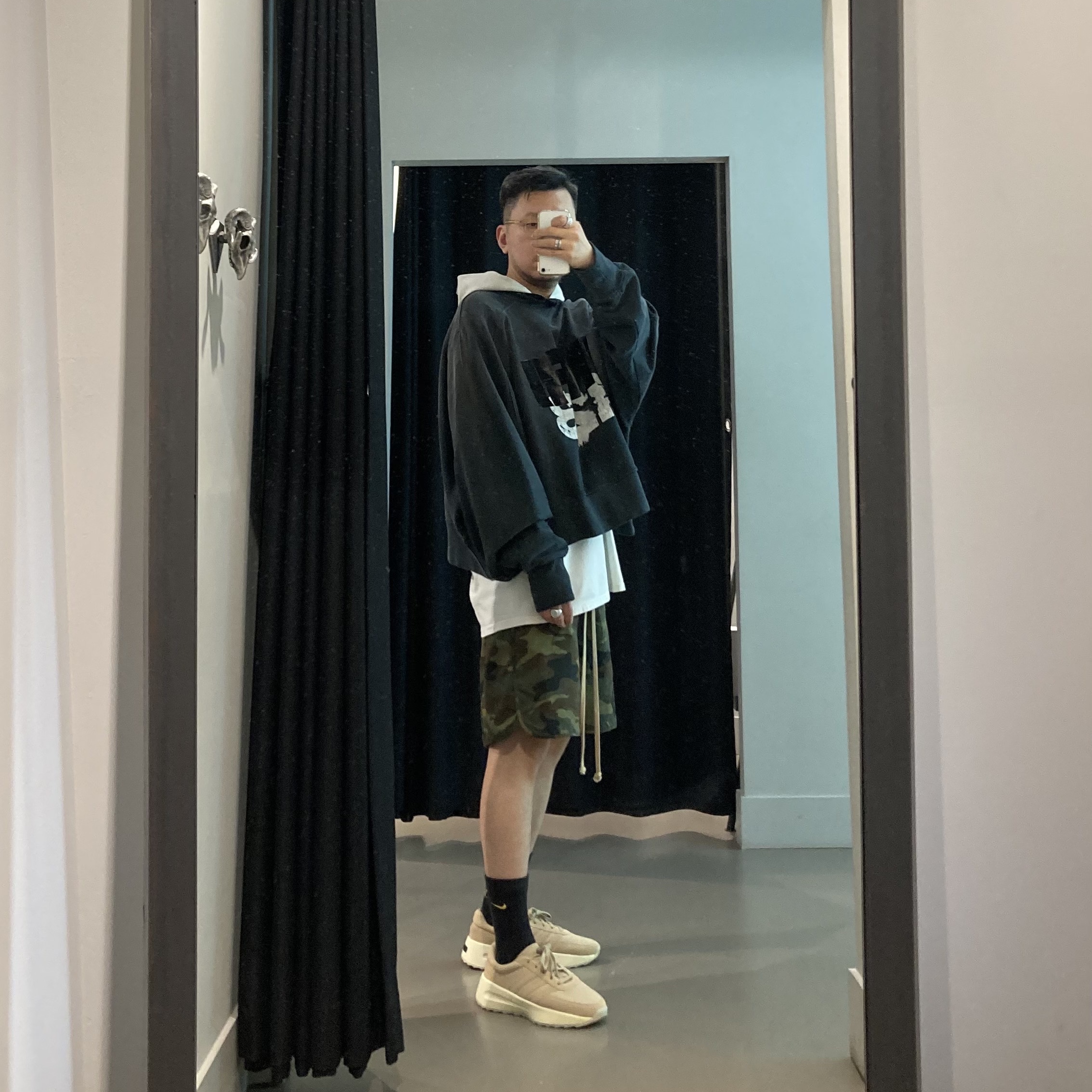 Adidas x Fear of God Athletics Los Angeles Clay 착용 스타일 - 2