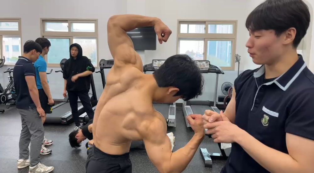 KREAM 프로필 이미지