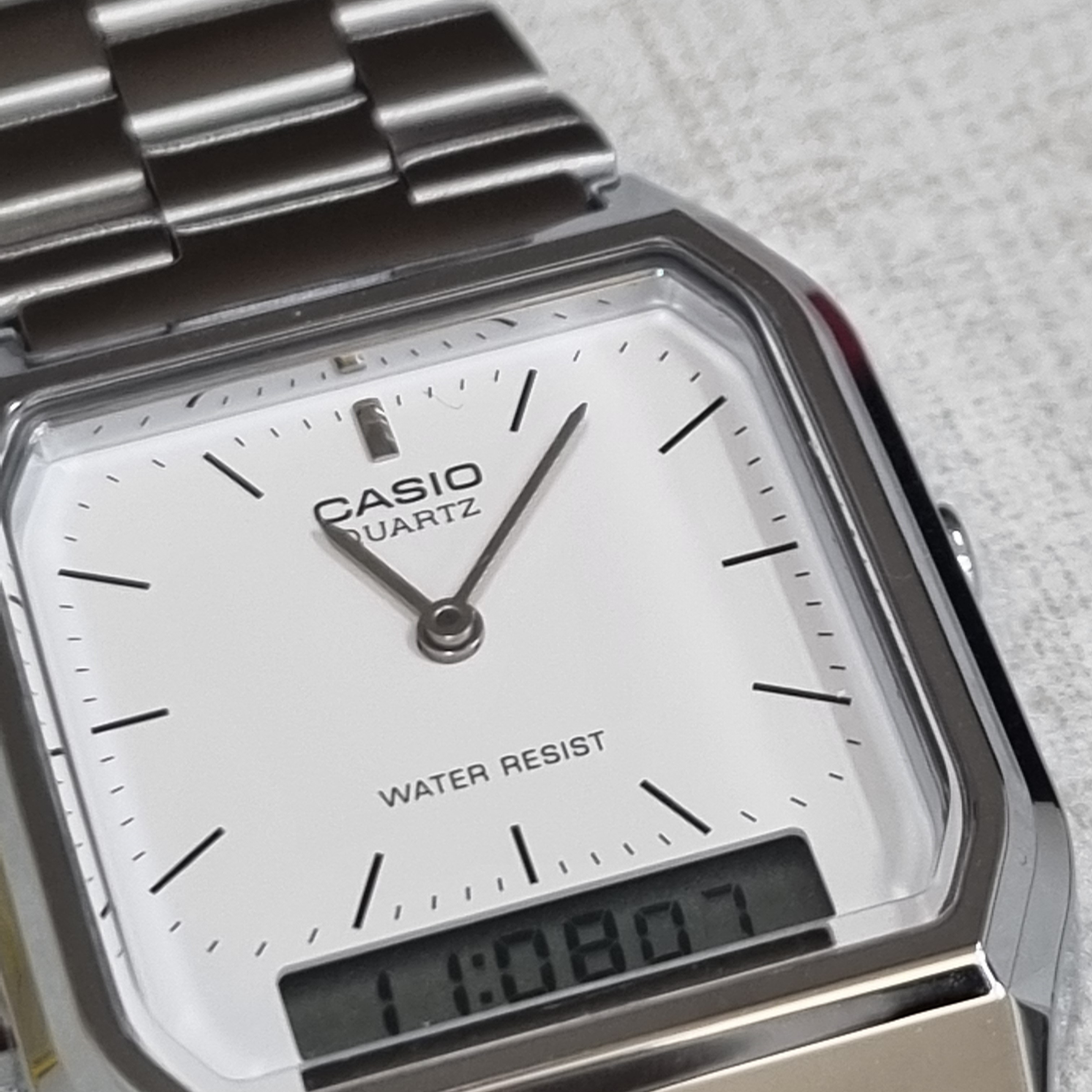 Casio AQ-230A-7DMQ 착용 스타일