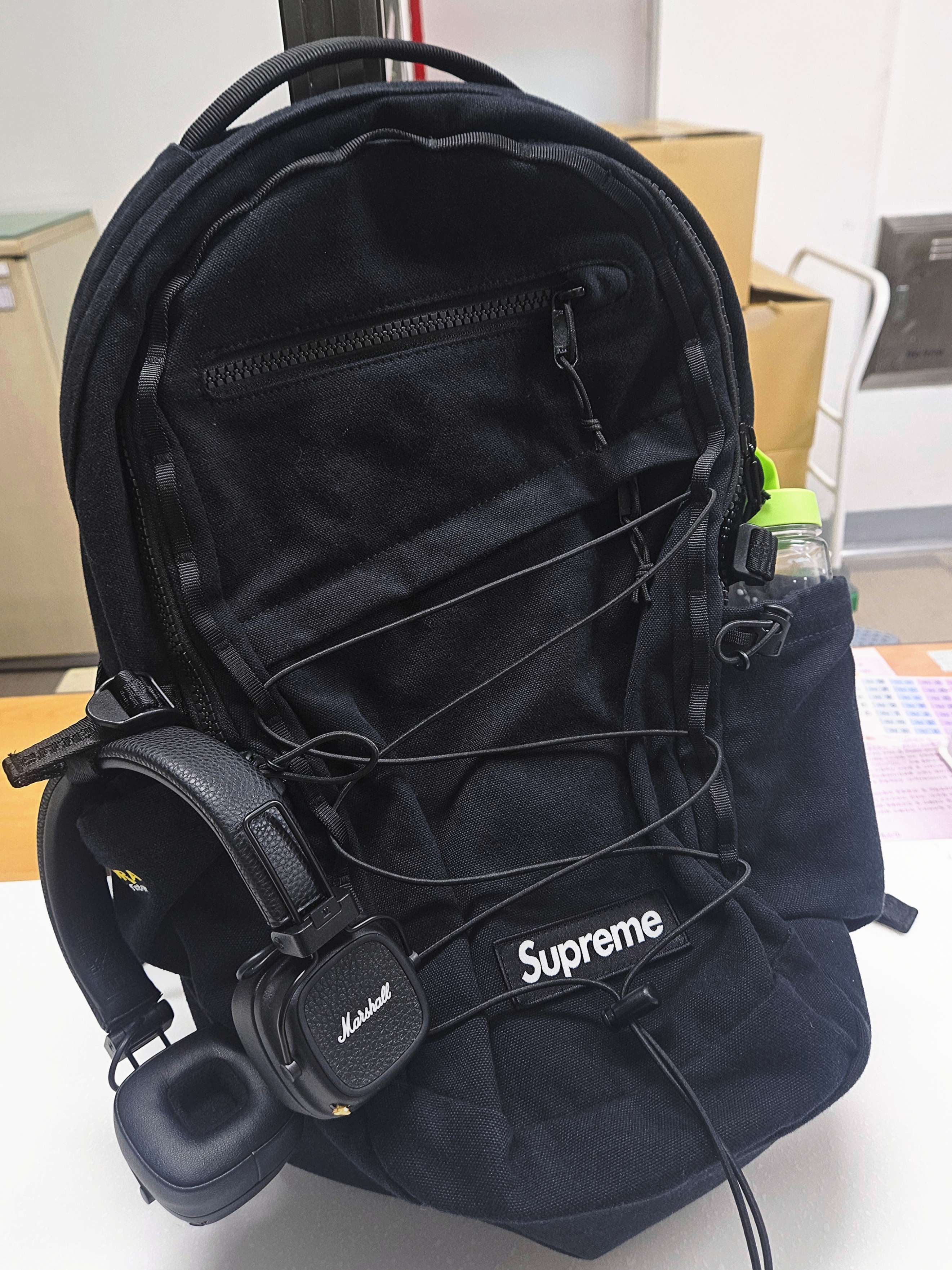 Supreme Backpack Black - 25SS, Marshall Major V Black (Korean Ver.) 착용 스타일