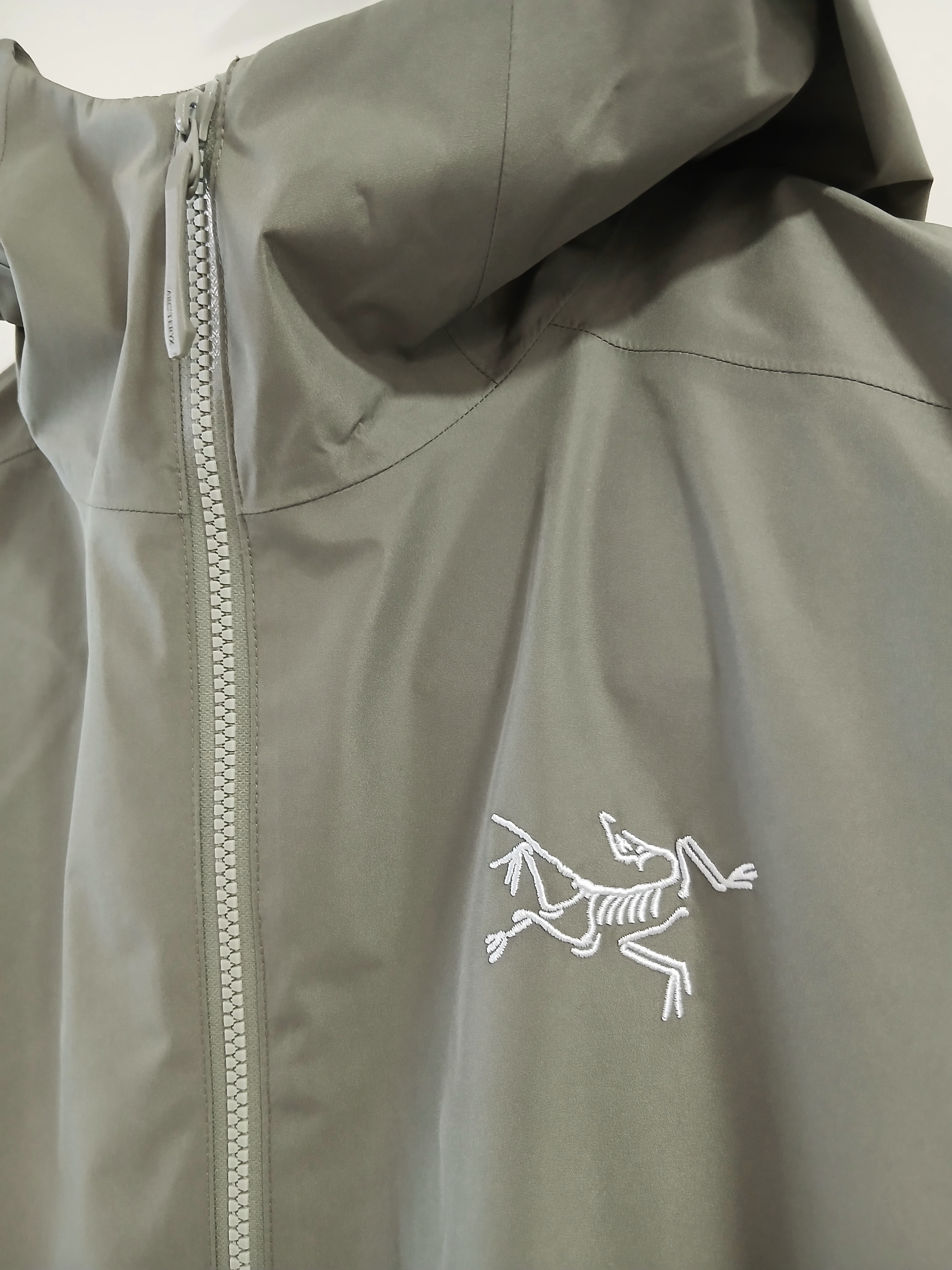 Arc'teryx Solano Hoody Black, Arc'teryx Solano Hoody Black 착용 스타일 - 4