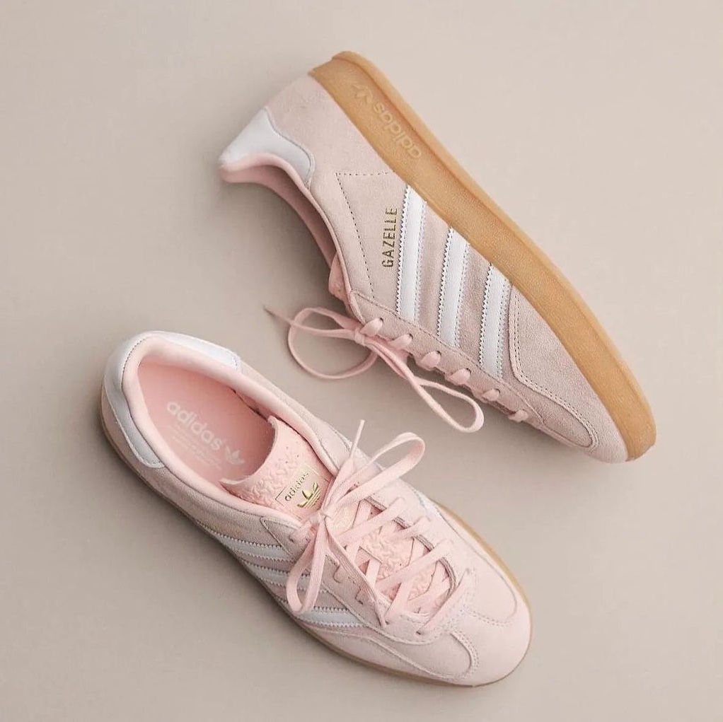 (W) Adidas Gazelle Indoor Sandy Pink Cloud White, Adidas Samba OG Cloud White 착용 스타일 - 2
