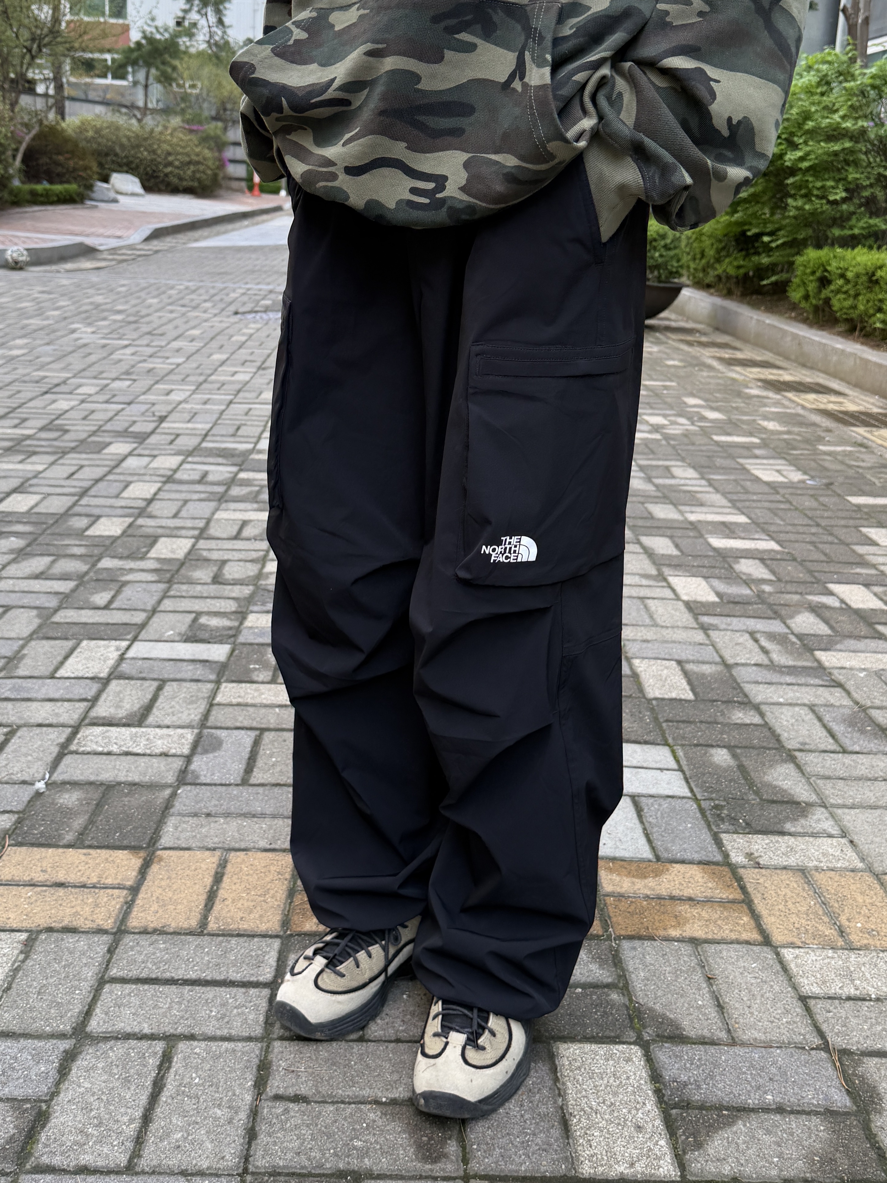 The North Face Ice Run Cargo Pants Black - 25SS, Nike x Stussy Air Penny II Rattan and Limestone 착용 스타일 - 2