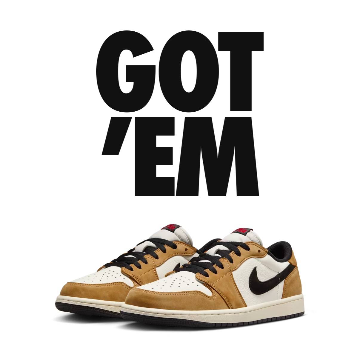 Jordan 1 Low OG Sail and Golden Harvest 착용 스타일