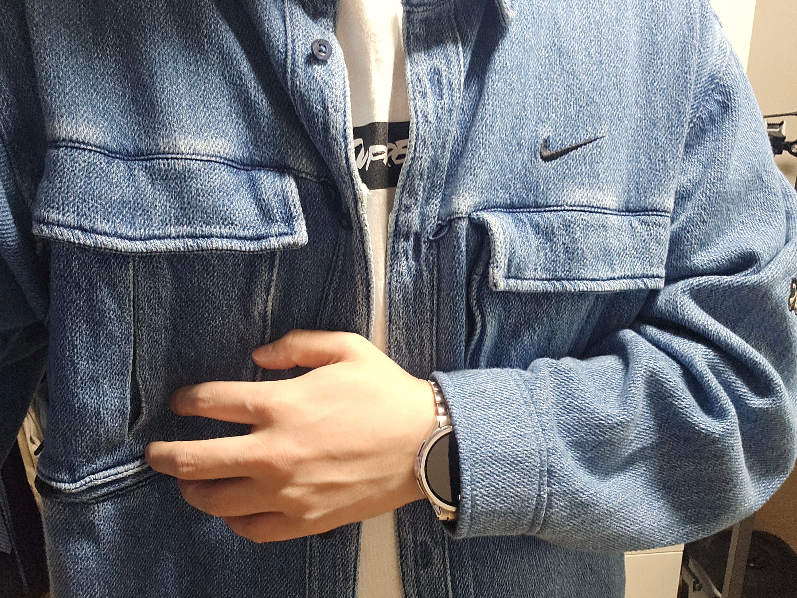 Nike x Drake Nocta Opal Lily Pad Denim Shirt French Blue (FZ3260-486) 착용 스타일 - 1