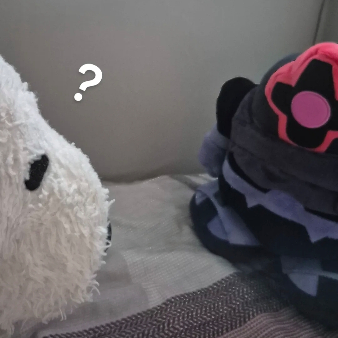Fragment x Gundam Dom Plush Original 착용 스타일