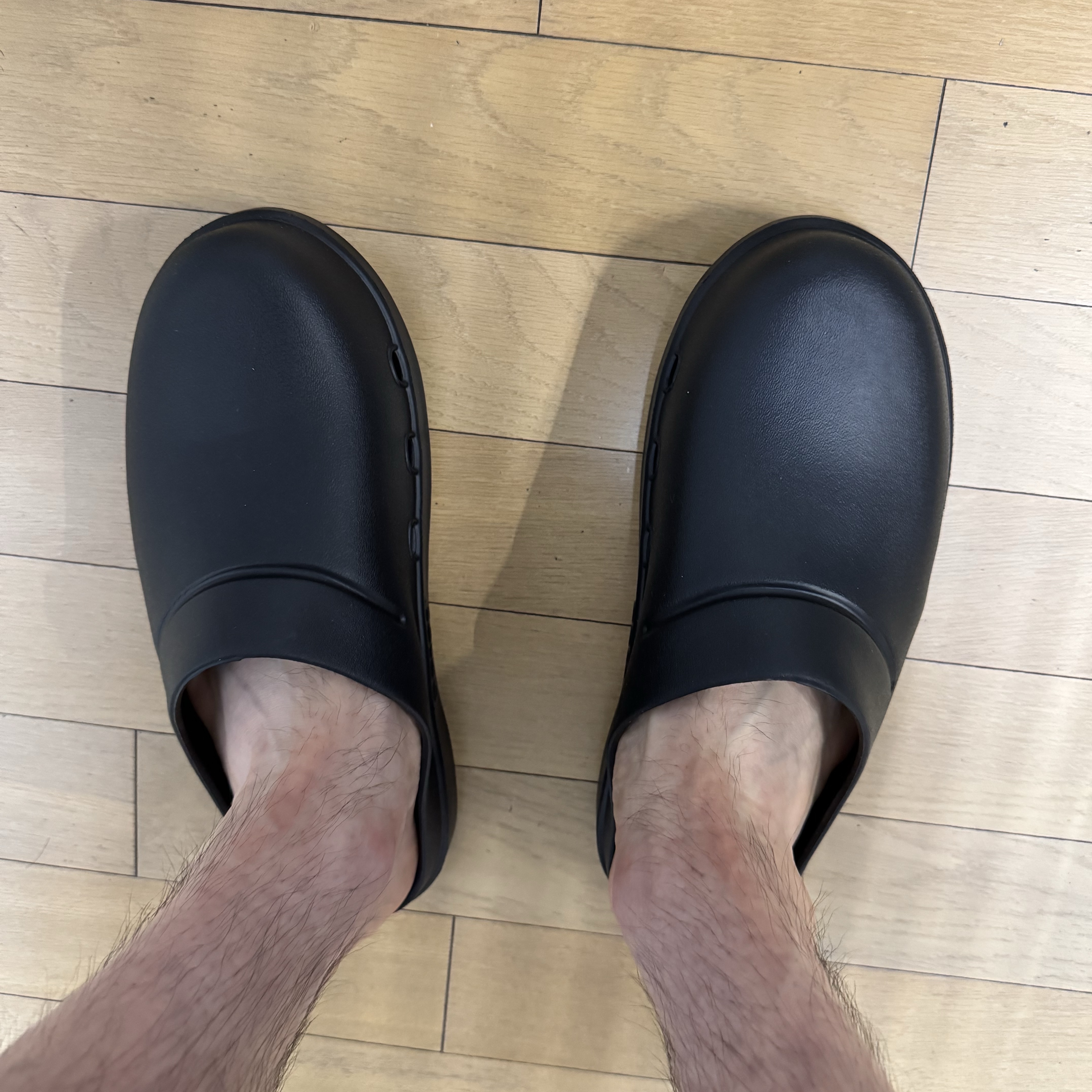 Oofos OOCloog Black 착용 스타일 - 1