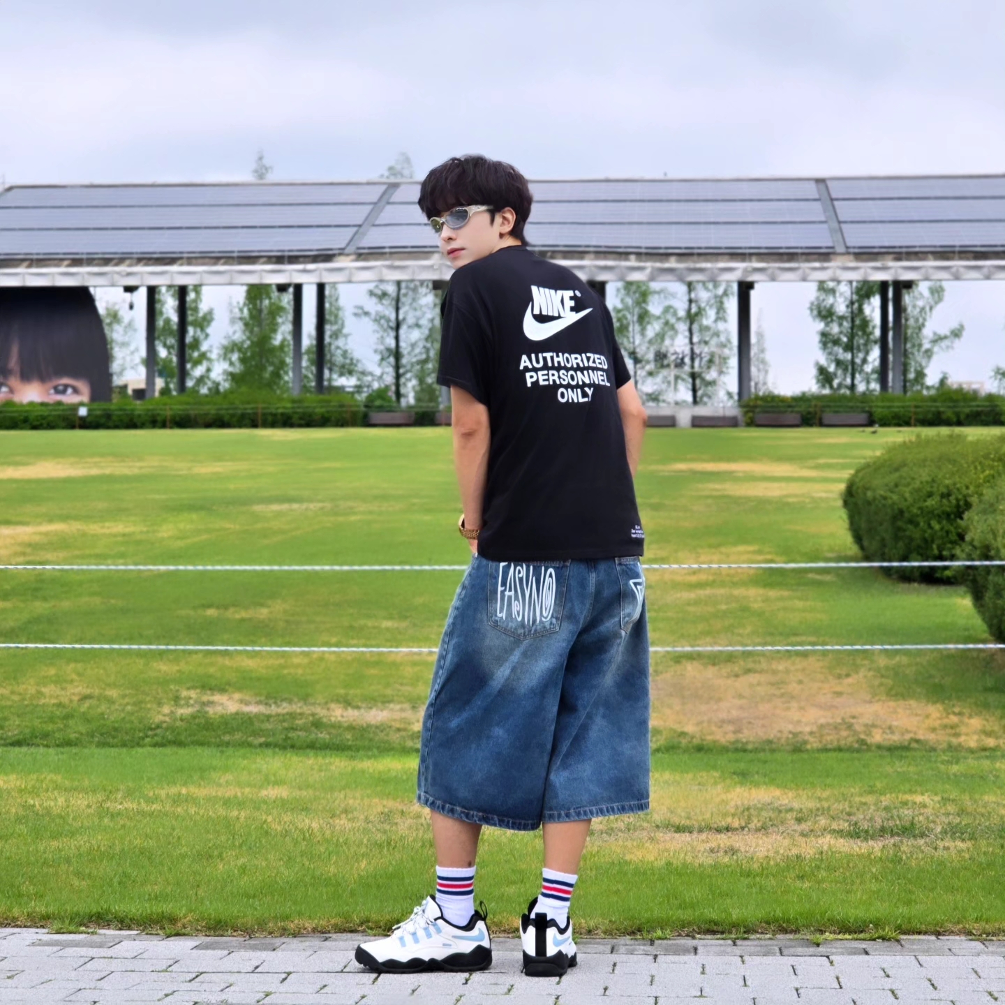 Nike NSW Authorized Personnel T-Shirt Black - Asia, Nike NSW Authorized Personnel T-Shirt Black - US/EU 착용 스타일 - 2