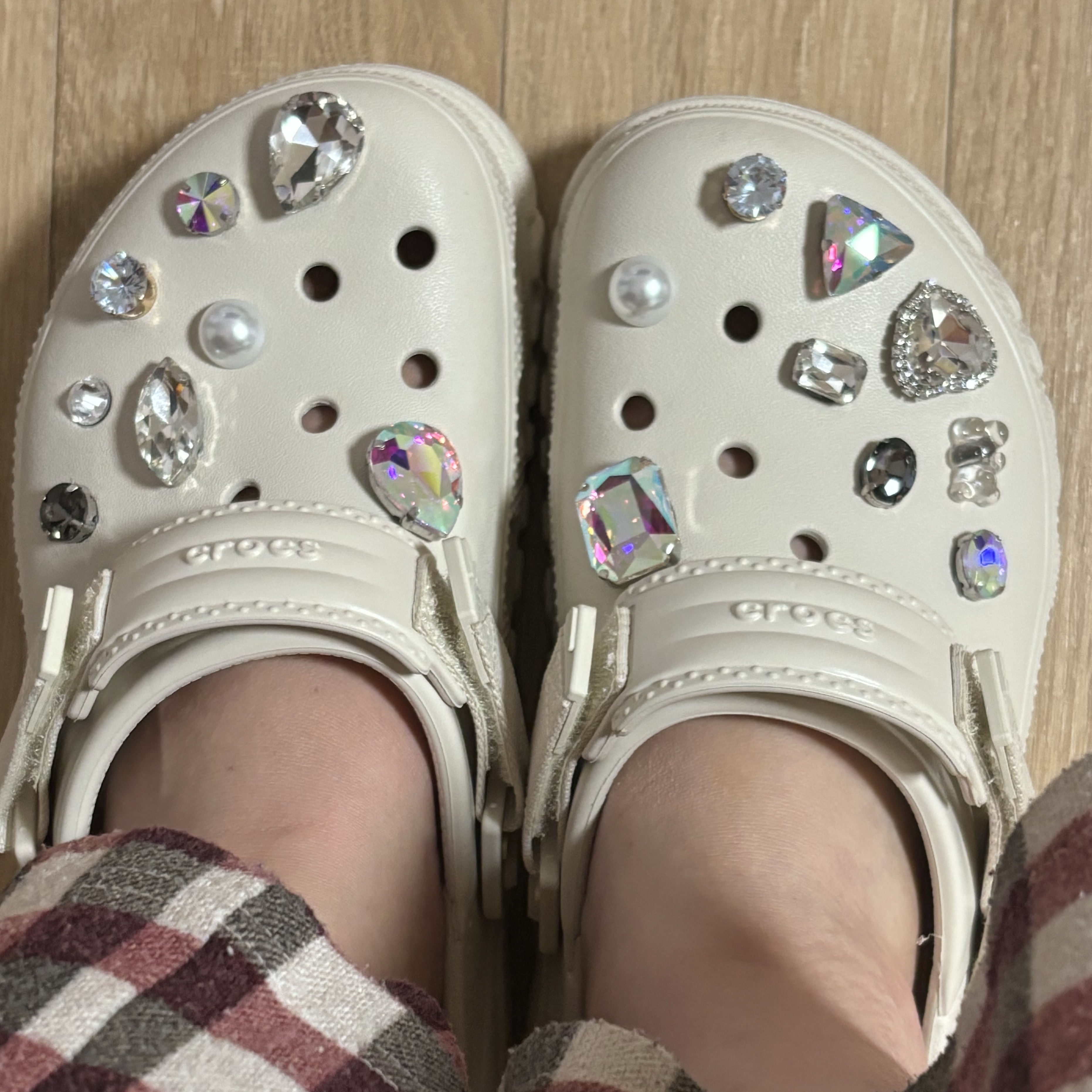 Crocs Duet Max II Clog Stucco 착용 스타일