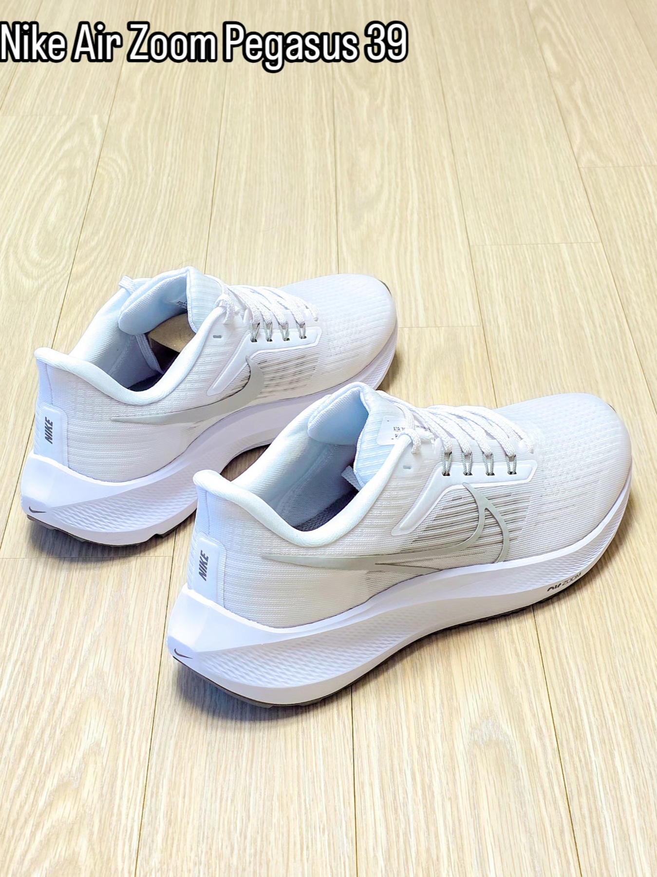 Nike Air Zoom Pegasus 39 White Grey Fog 착용 스타일 - 1