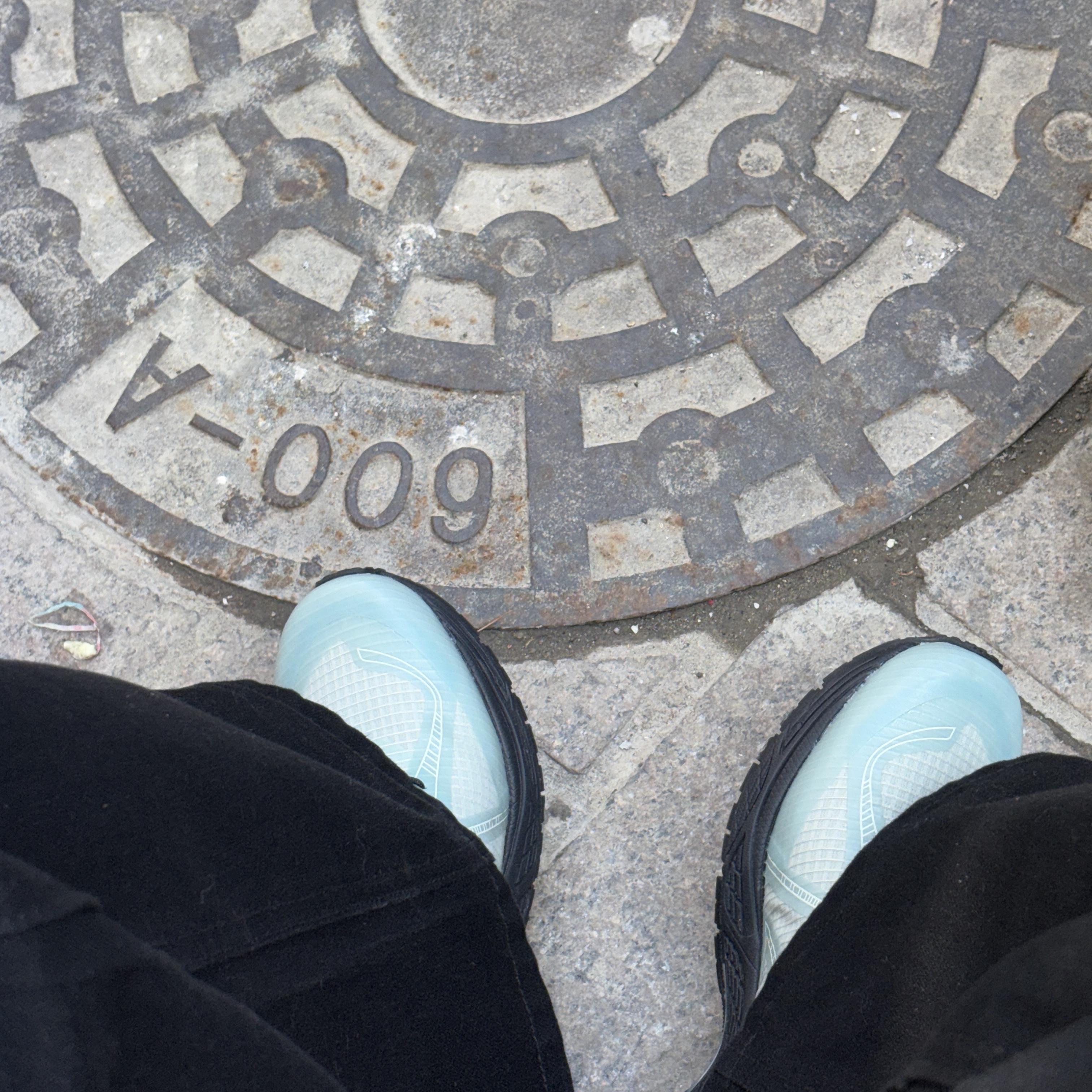 New Balance x Cayl 1906R Blue 착용 스타일
