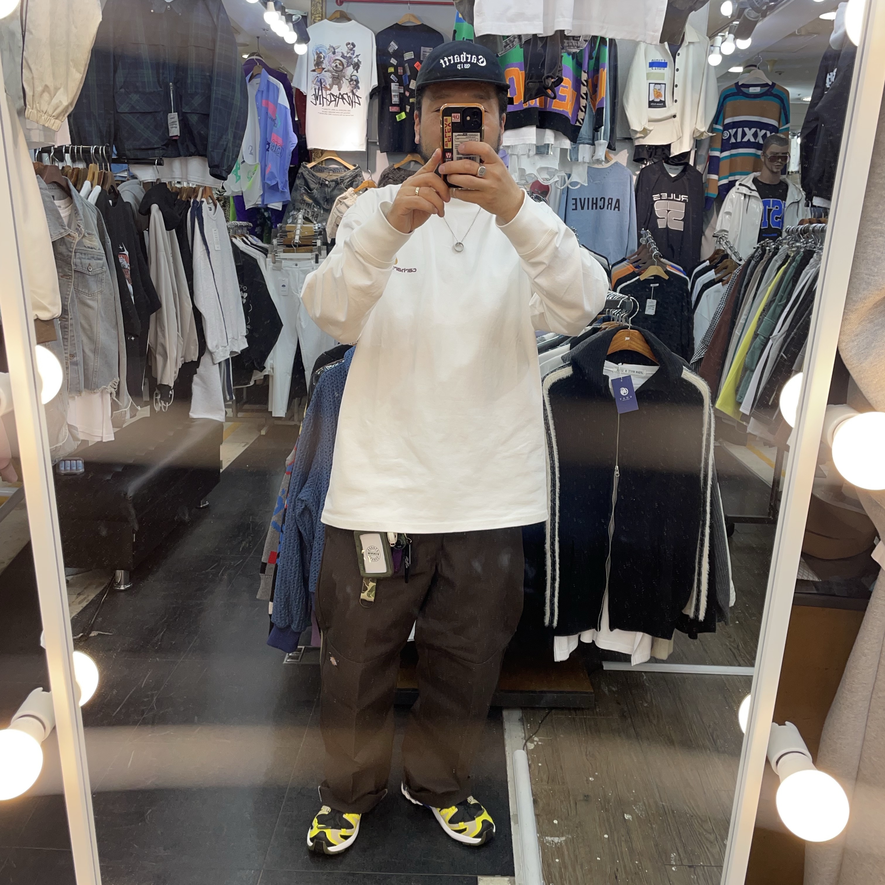 Carhartt WIP American Script Long Sleeve T-Shirt White 착용 스타일