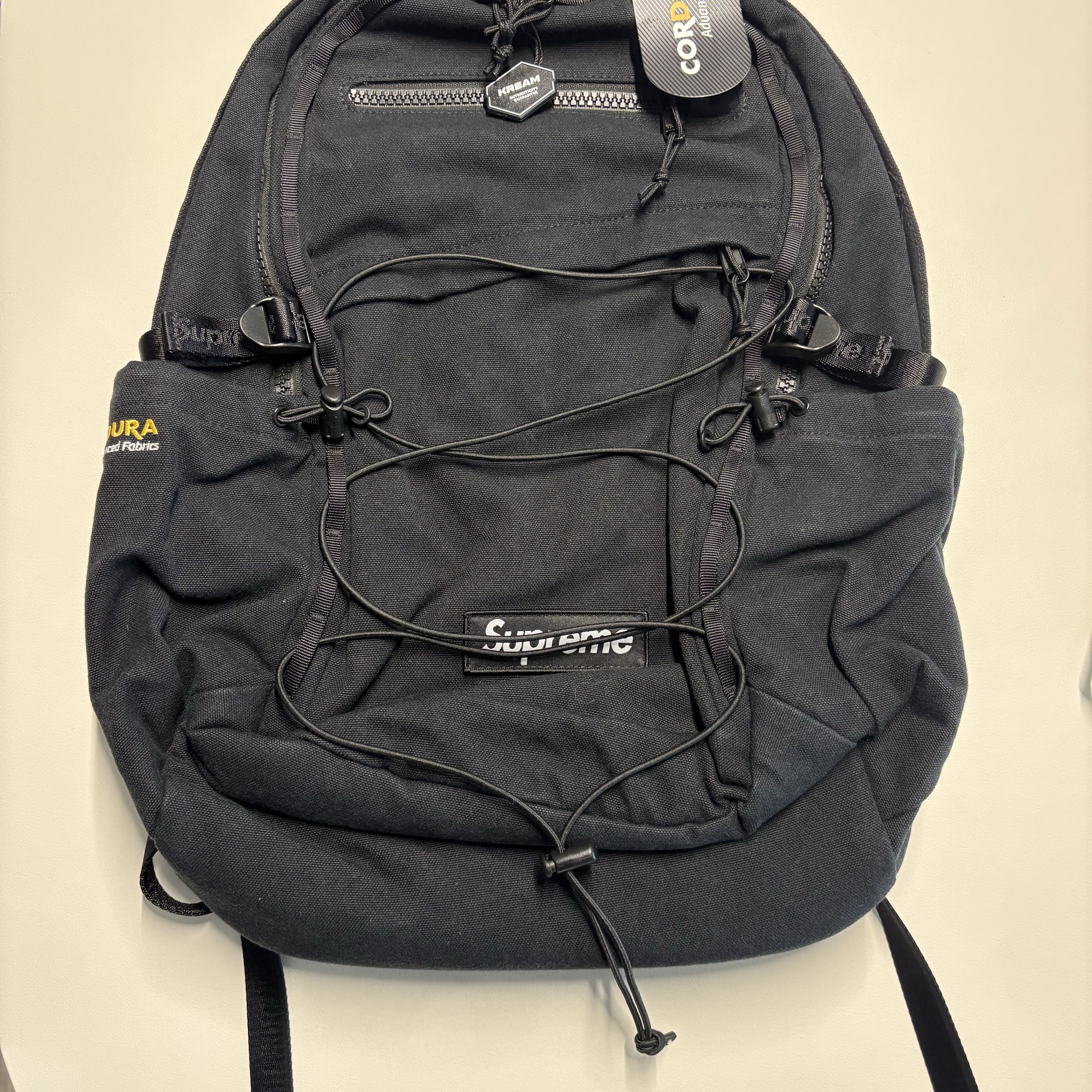 Supreme Backpack Black - 25SS 착용 스타일