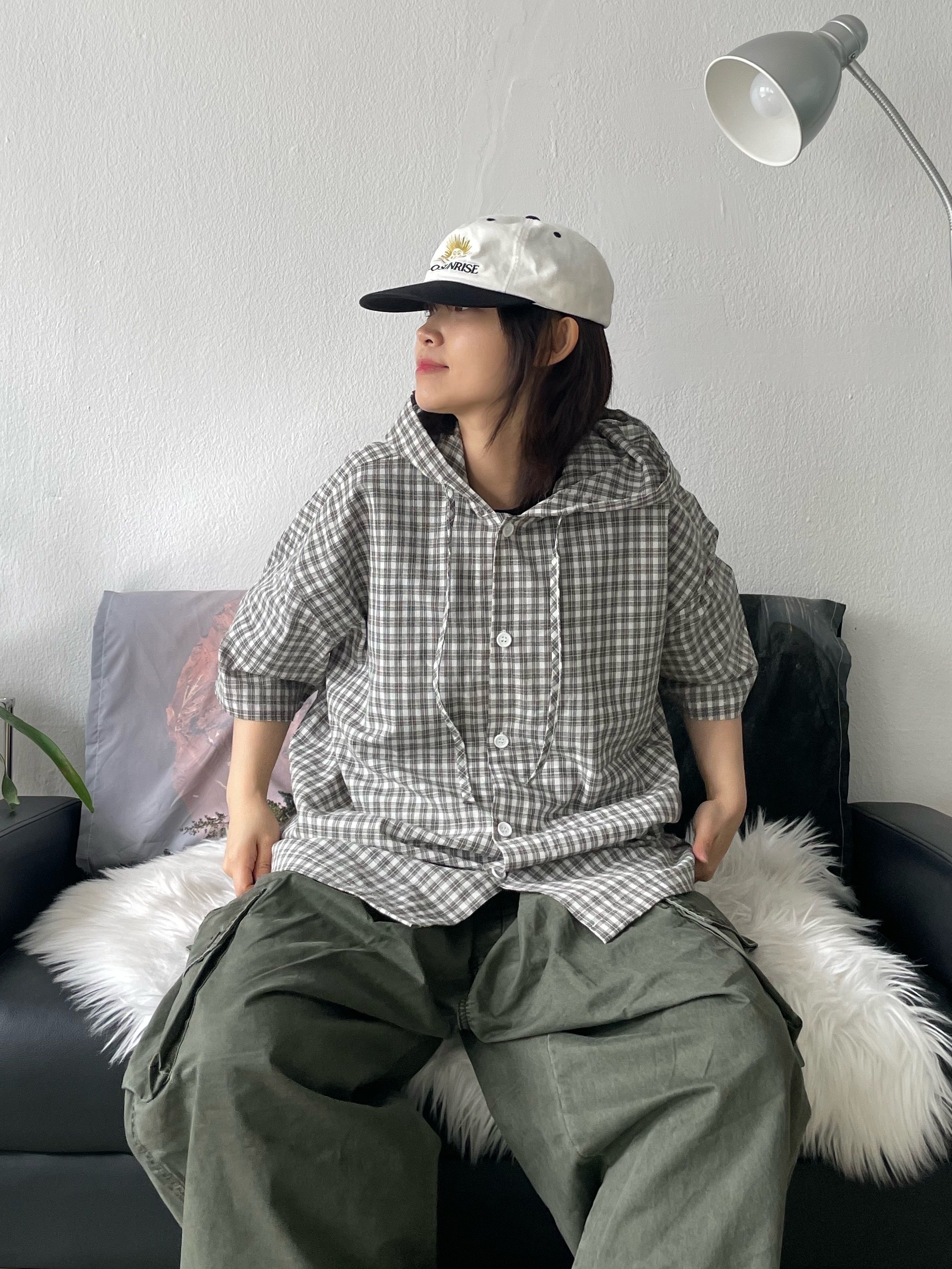 Hello Sunrise  Two Tone Washed OG Logo 6panel Cap Off White & Black, Adidas Superstar Core Black White 착용 스타일 - 4