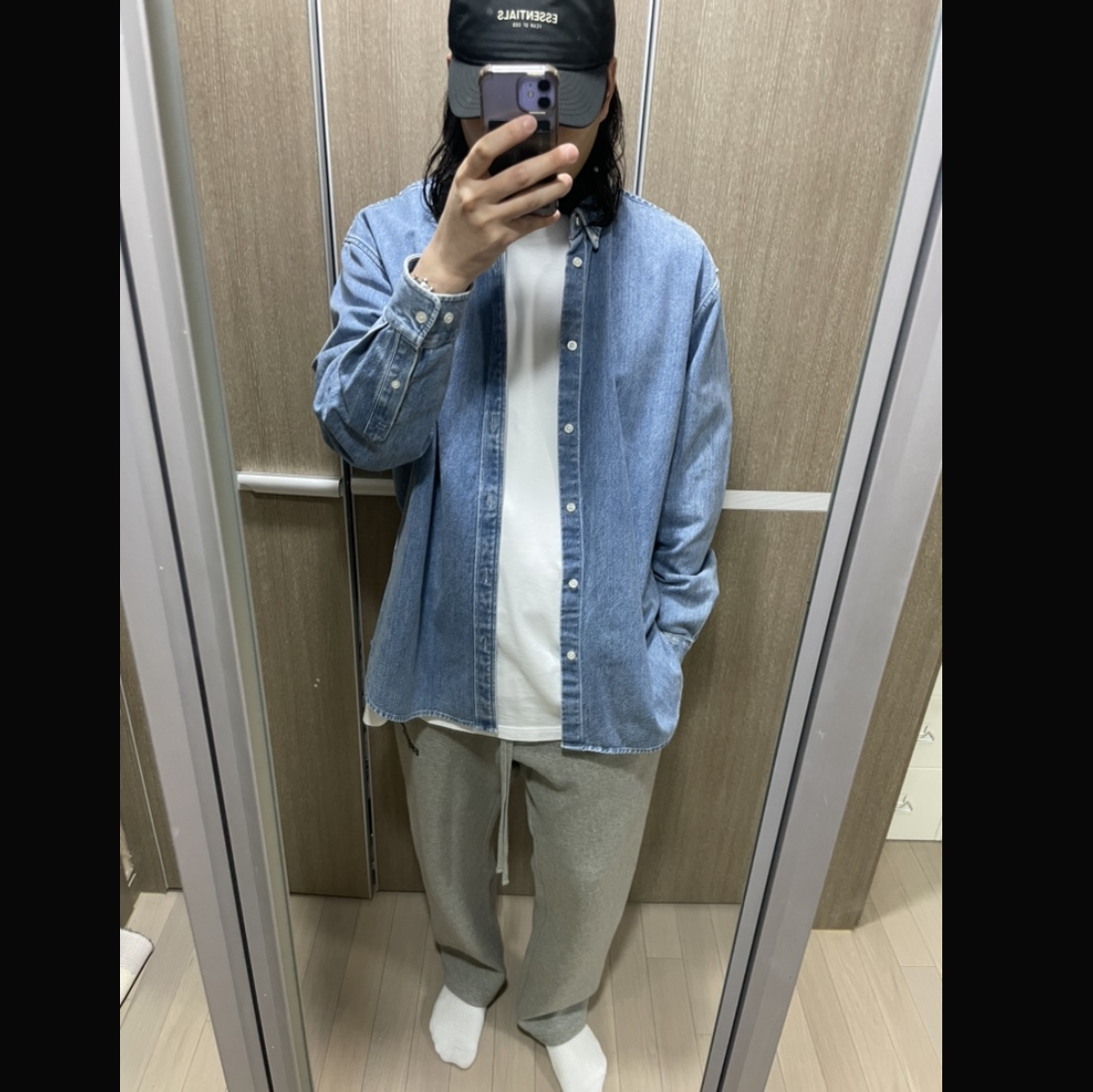 Supreme Small Box Shirt Denim - 23FW, Supreme Small Box L/S T-Shirt White 착용 스타일