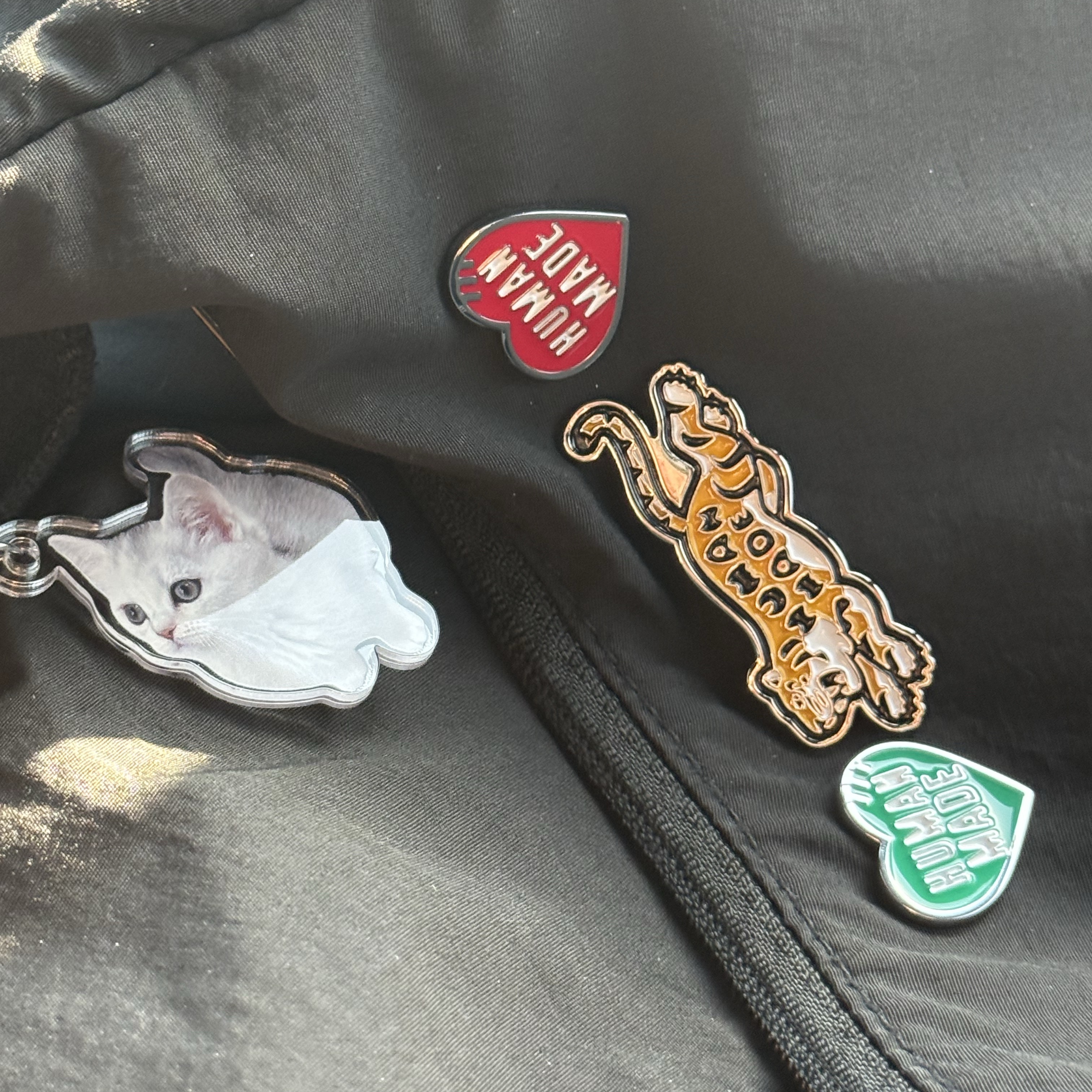 Human Made Heart Pin Red, Human Made Heart Pin Green 착용 스타일