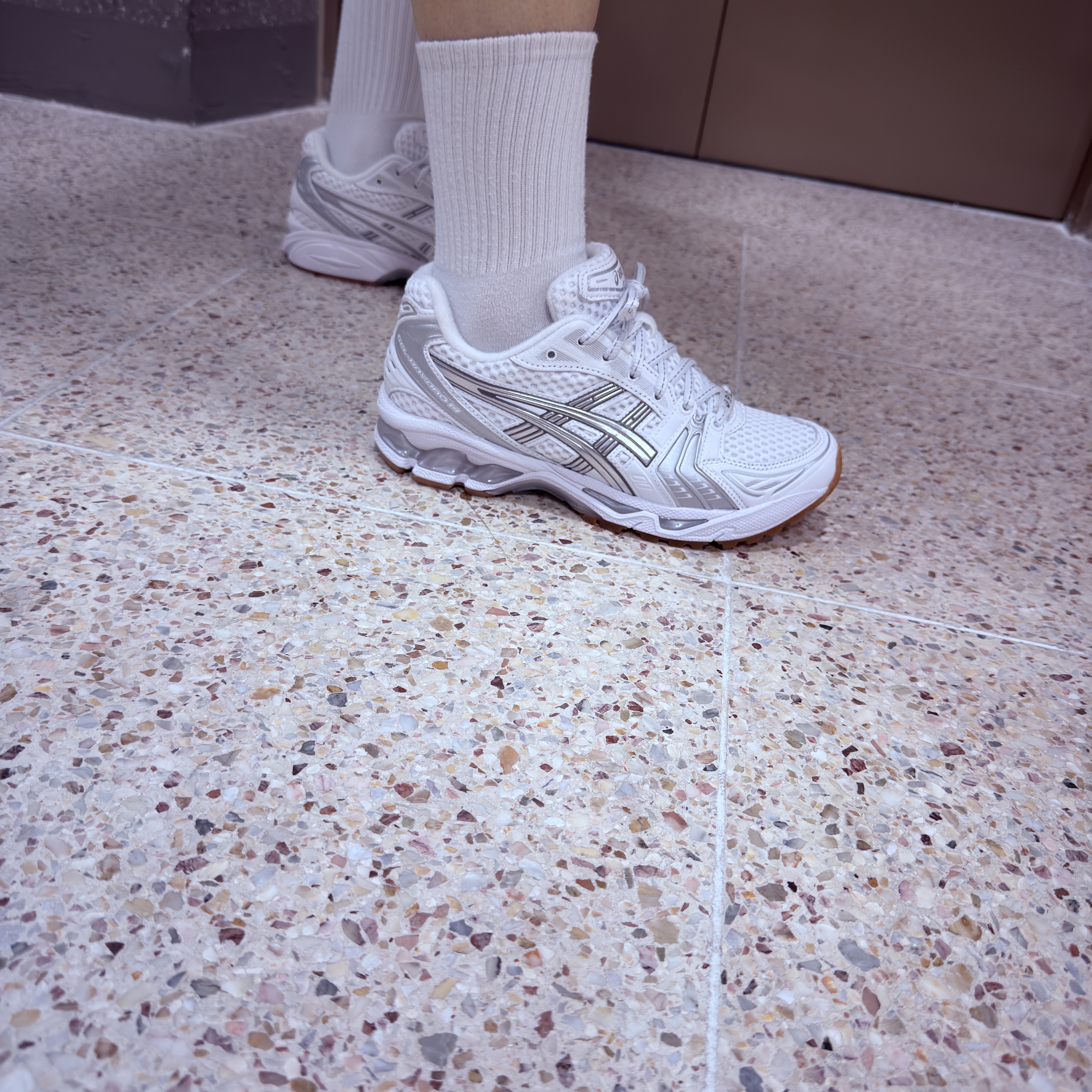 Asics x A.P.C. Gel-Kayano 14 White Pure Silver 착용 스타일