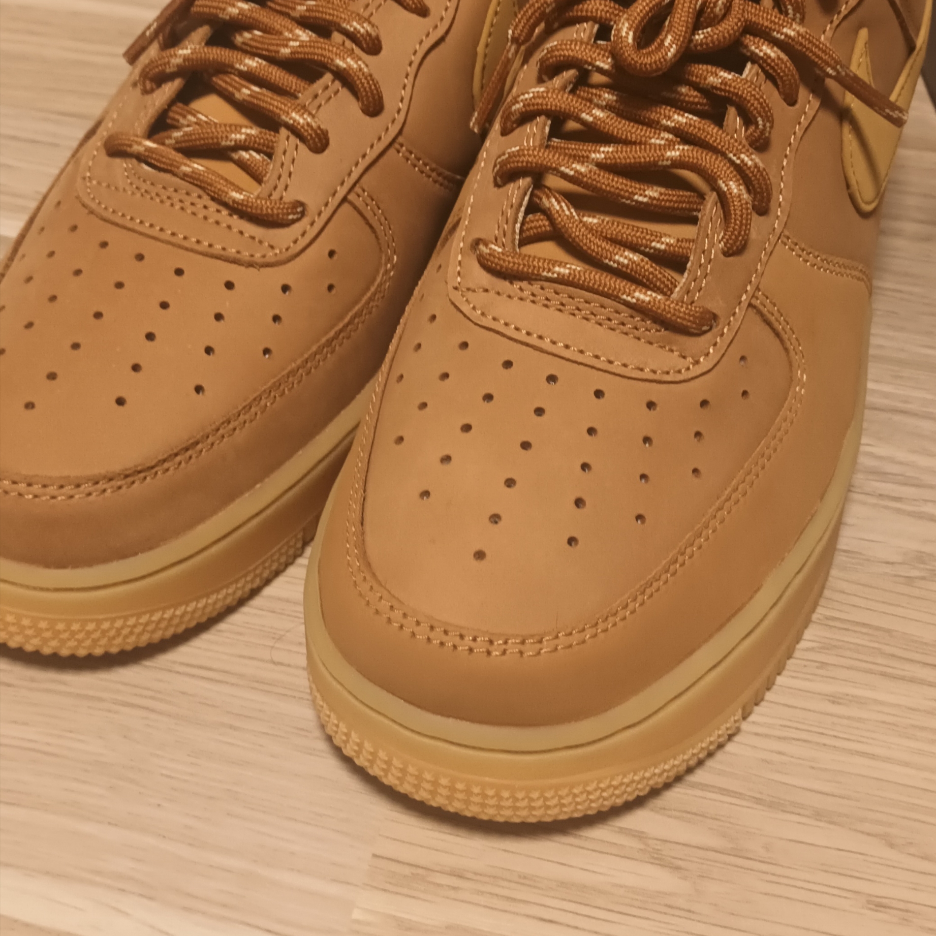 Nike Air Force 1 '07 WB Flax 착용 스타일