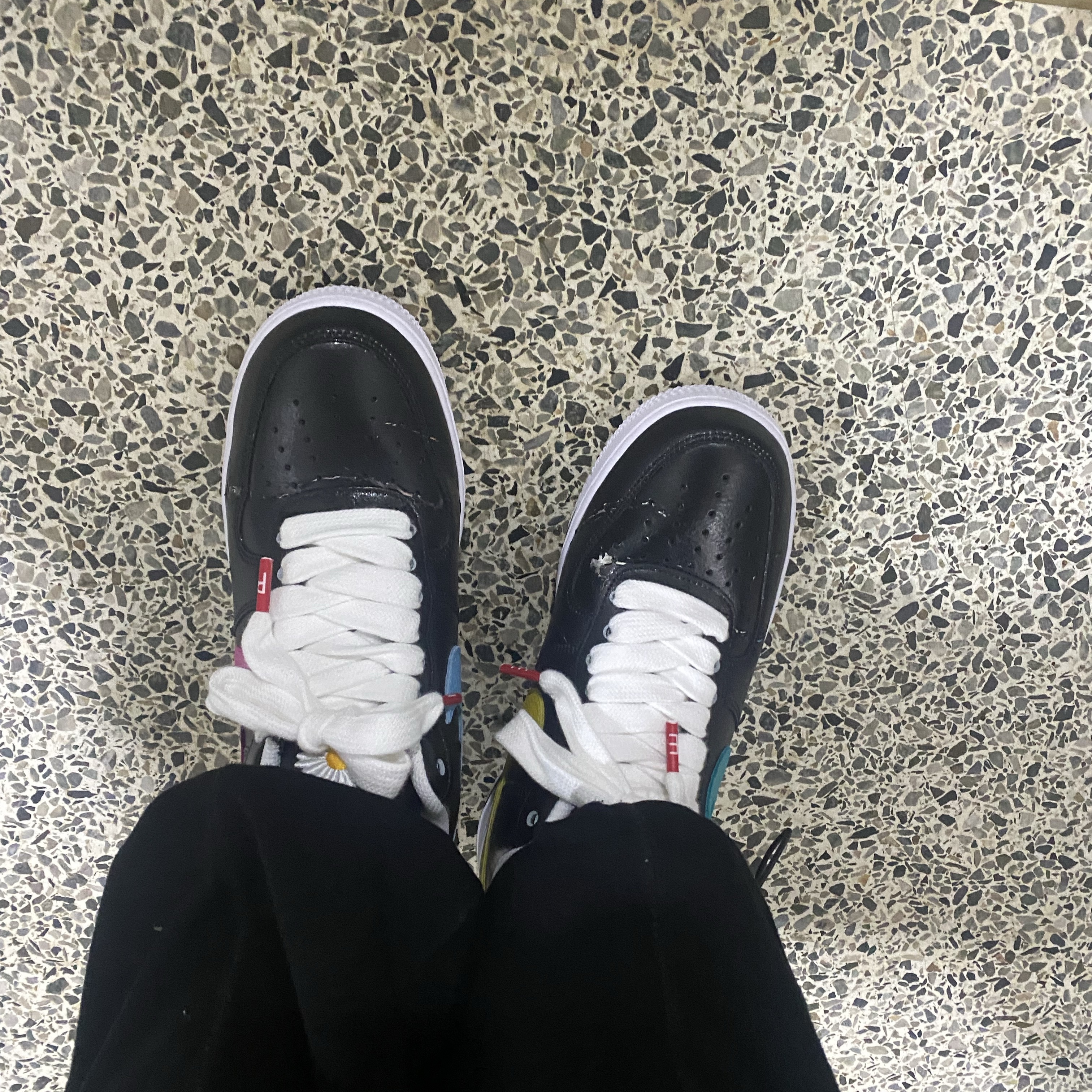 Nike x Peaceminusone Air Force 1 Low Para-Noise 3.0 Black and Multicolor 착용 스타일