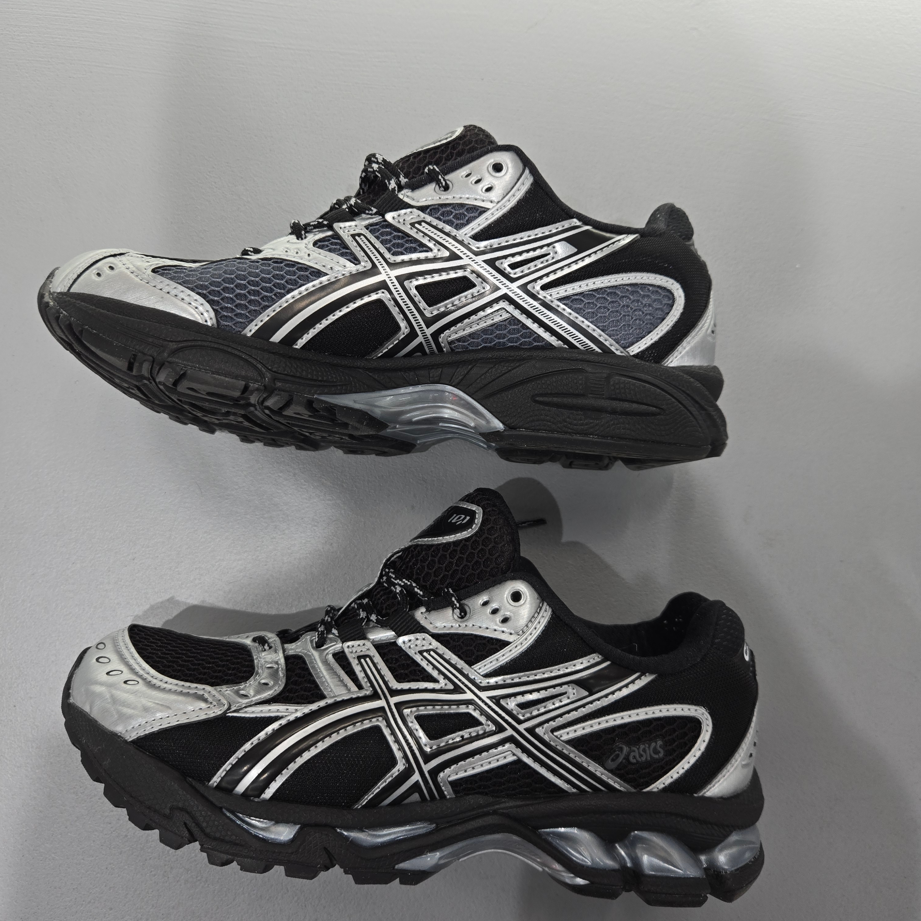 Asics Gel-Nimbus 10.1 Black Pure Silver - Korea Exclusive 착용 스타일 - 1