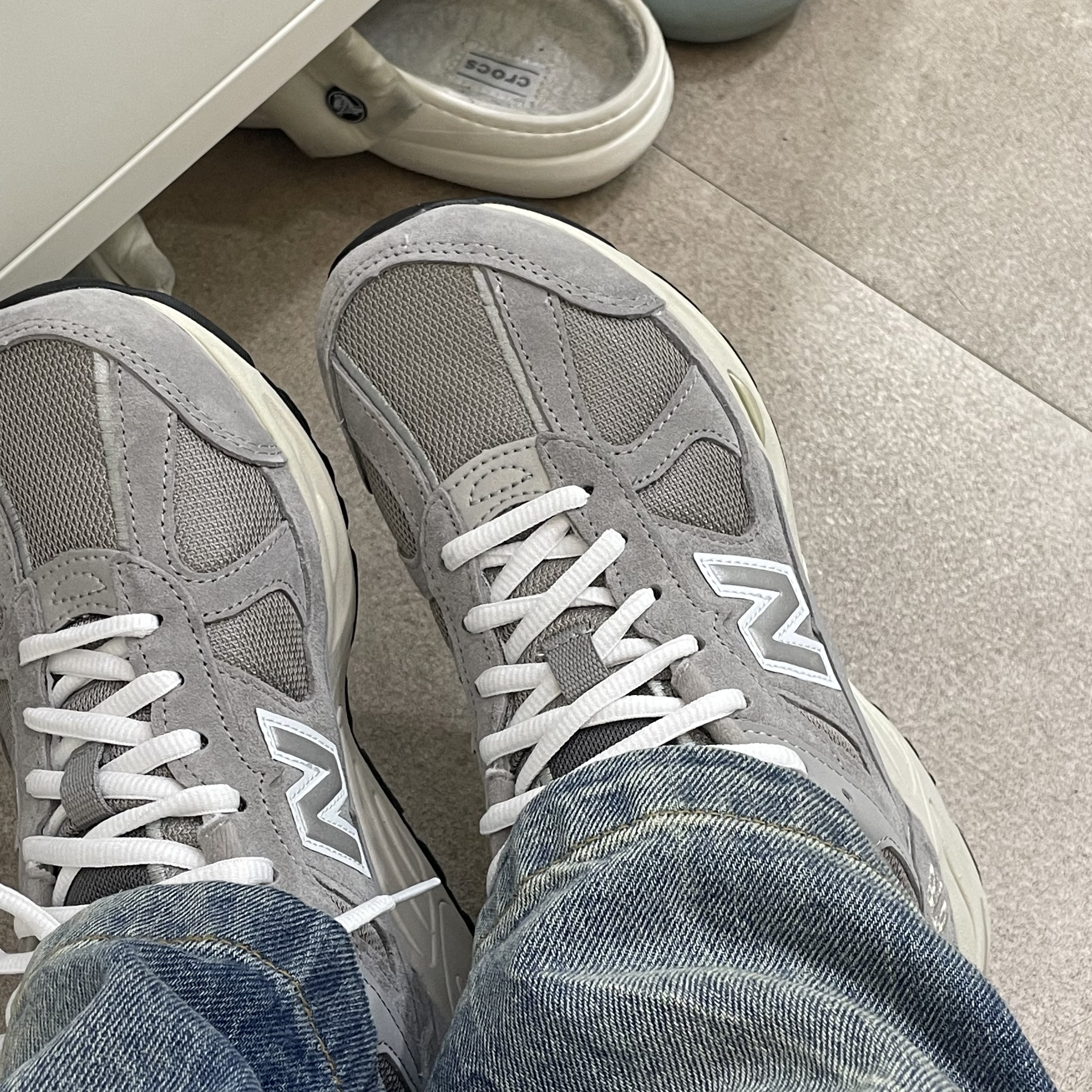 New Balance 878 Gray 착용 스타일