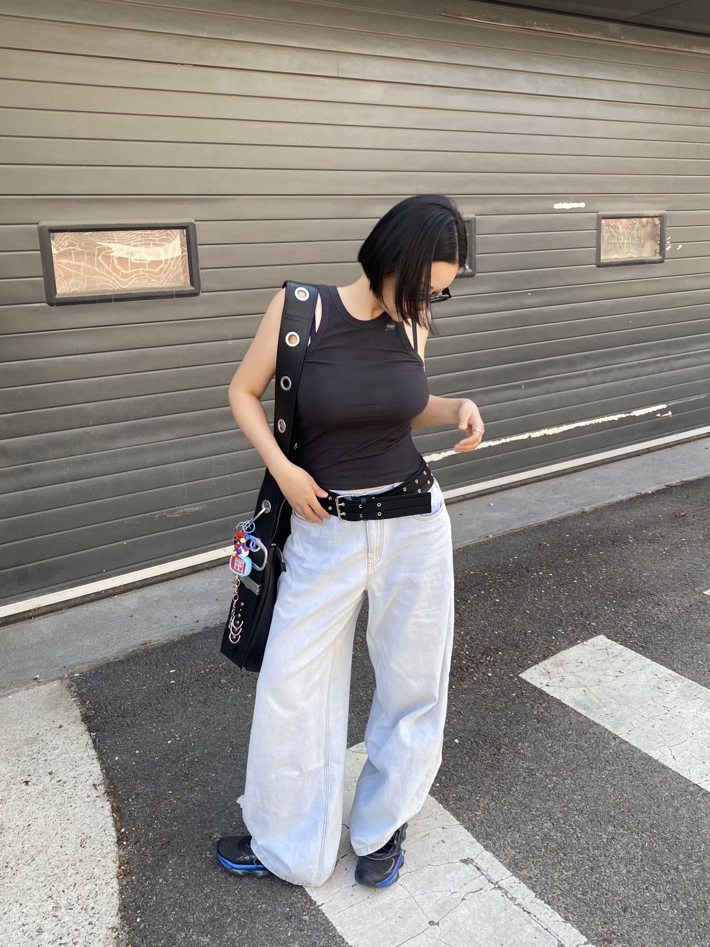 (W) Asics x Kiko Kostadinov x Hysteric Glamour Gel-Quantum Lylia Pure Silver Blue Expanse, [KREAM 단독] Vacant Archive Bella Wide Strap Hobo Bag Black 착용 스타일