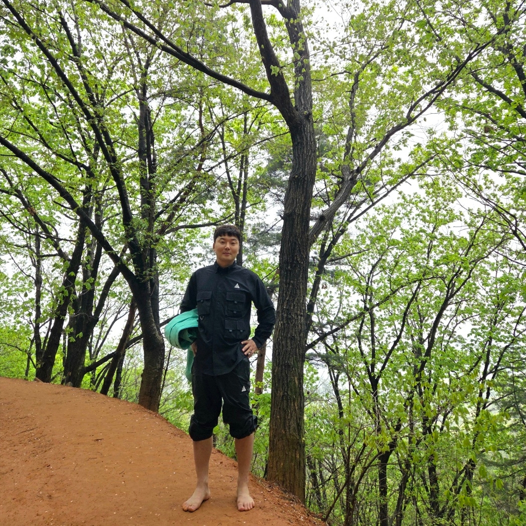 Nike ACG Storm-Fit ADV Gore-Tex Misery Ridge Jacket Light Menta - Asia, Nike ACG Dri-Fit UV Devastation Trail Shirt Black Summit White - Asia 착용 스타일 - 4