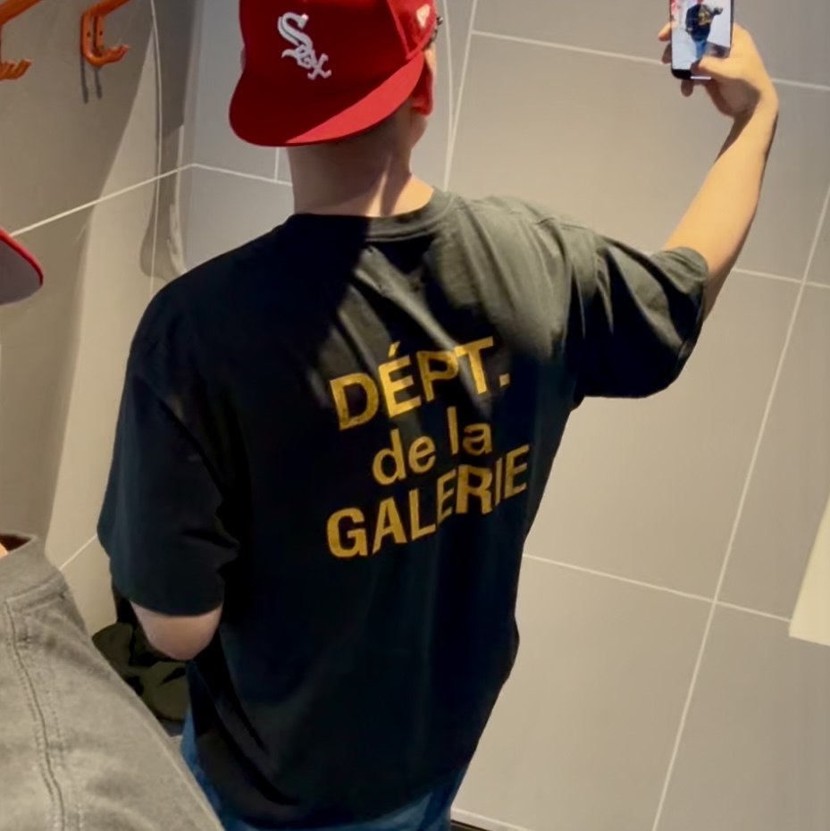 Gallery Dept. French T-Shirt Black, Fear of God The California Dusty Beige 착용 스타일 - 2