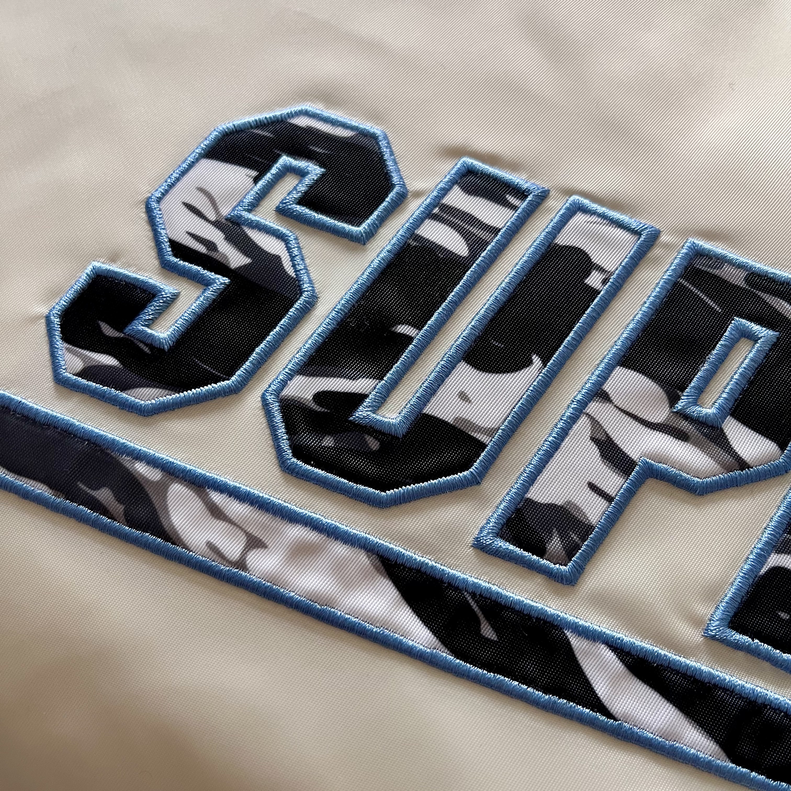 Supreme Mitchell & Ness Camo Logo Varsity Jacket White - 25SS 착용 스타일 - 3