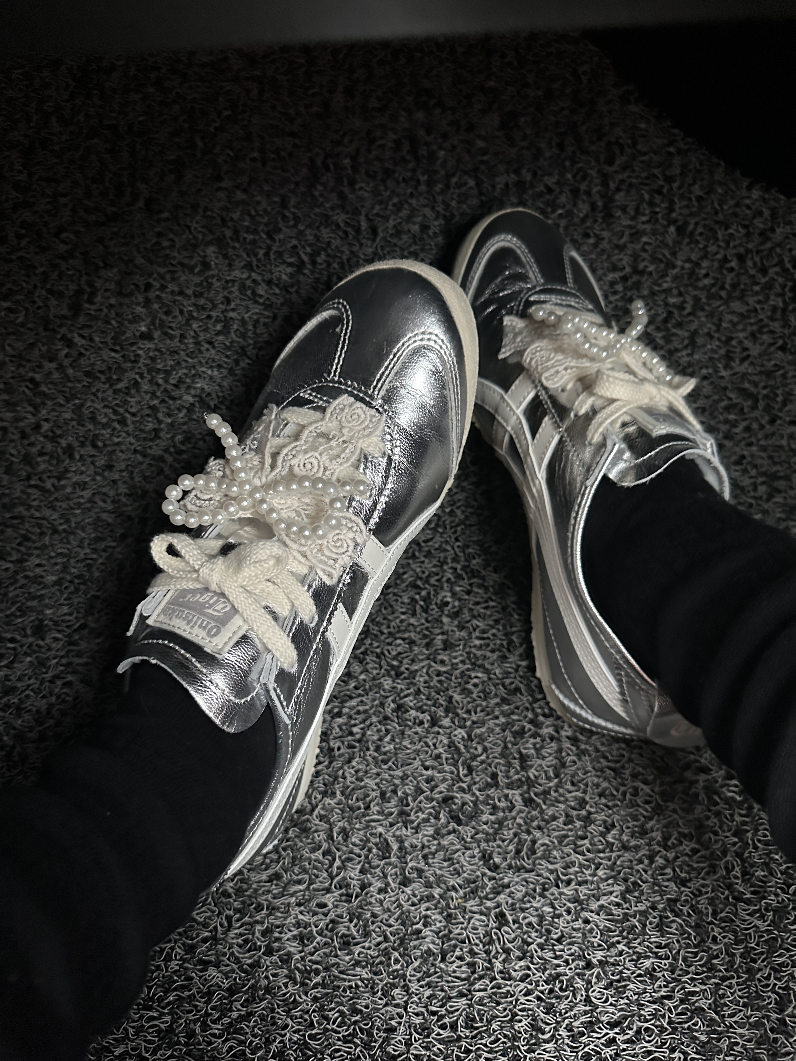 Onitsuka Tiger Mexico 66 Silver Off White 착용 스타일 - 2