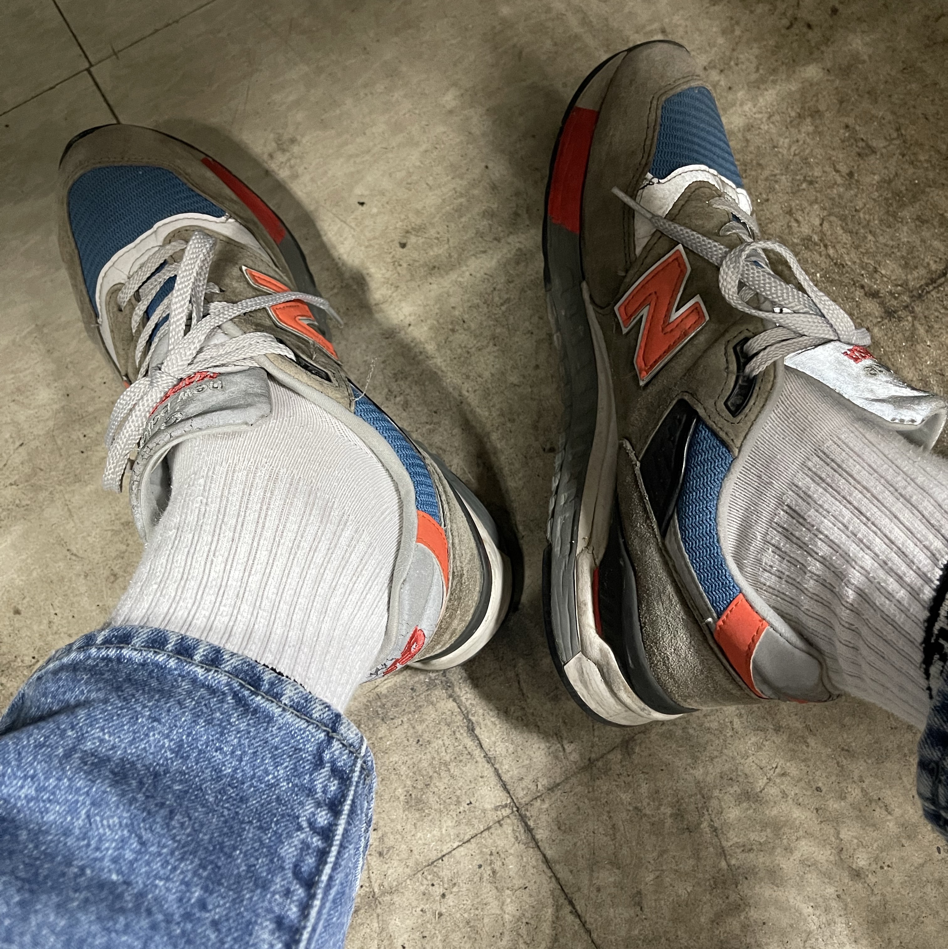 New Balance x J.Crew 998 Made in USA Grey 착용 스타일