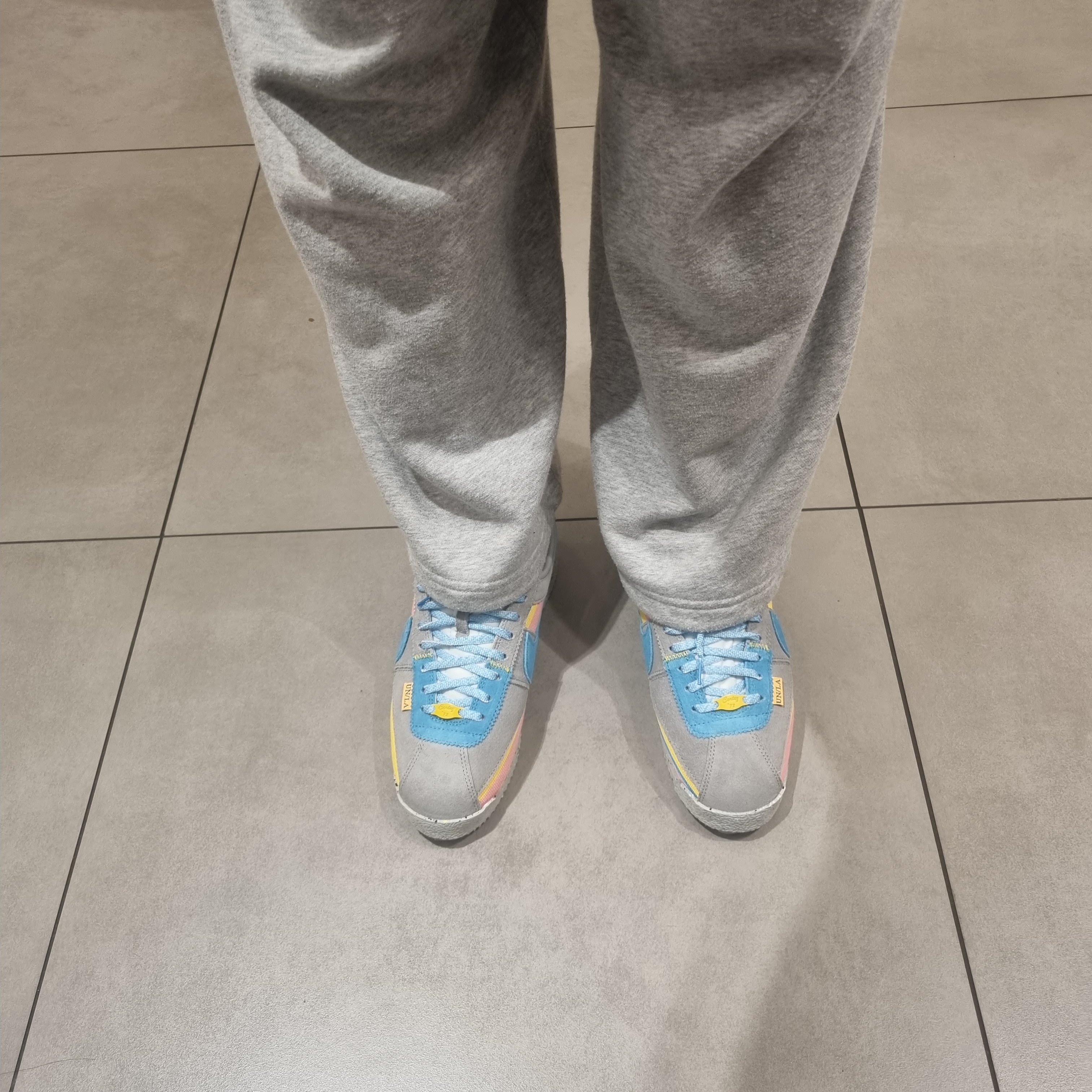 Nike x Union Cortez SP Light Smoke 착용 스타일 - 2