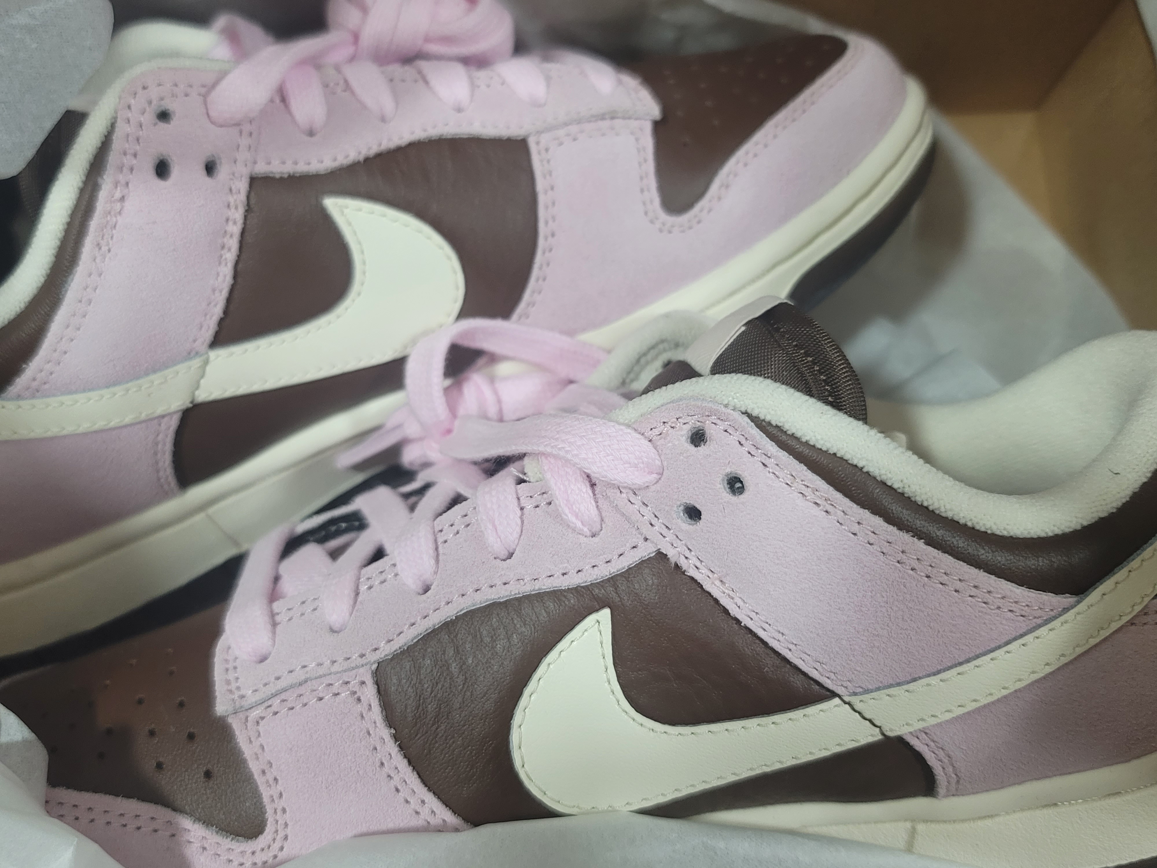 (W) Nike Dunk Low Cacao Wow and Pink Foam 착용 스타일