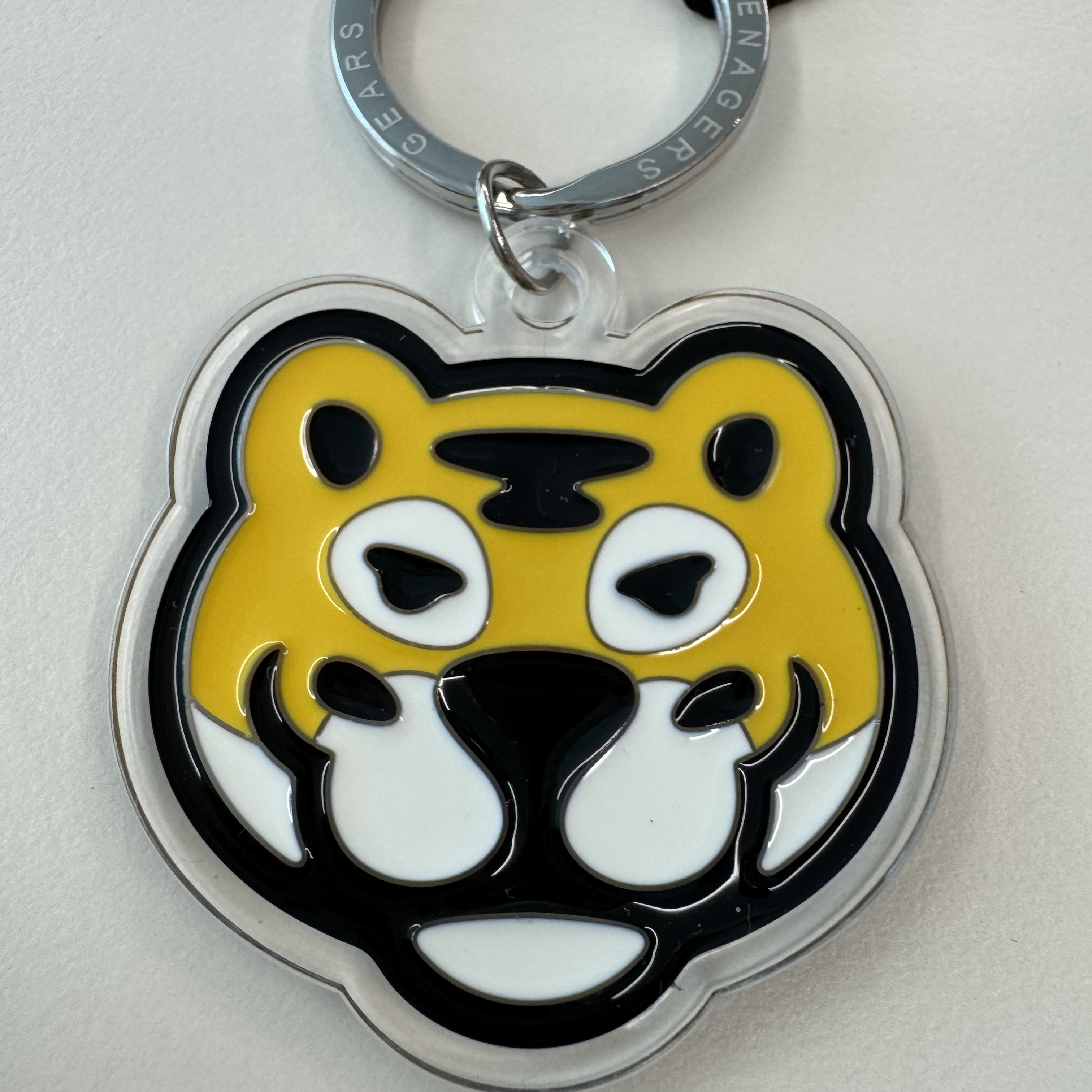 Human Made Acrylic Animal Keyring Yellow 착용 스타일