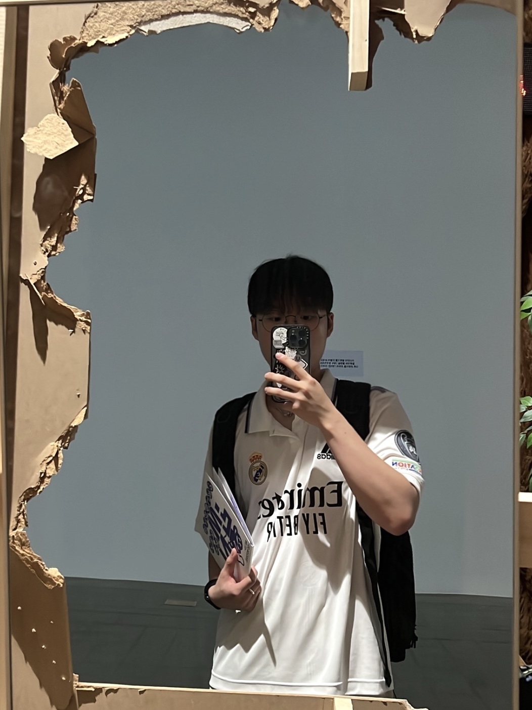 Adidas Real Madrid 2022/23 Home Jersey White - US Sizing (Non Marking Ver.) 착용 스타일