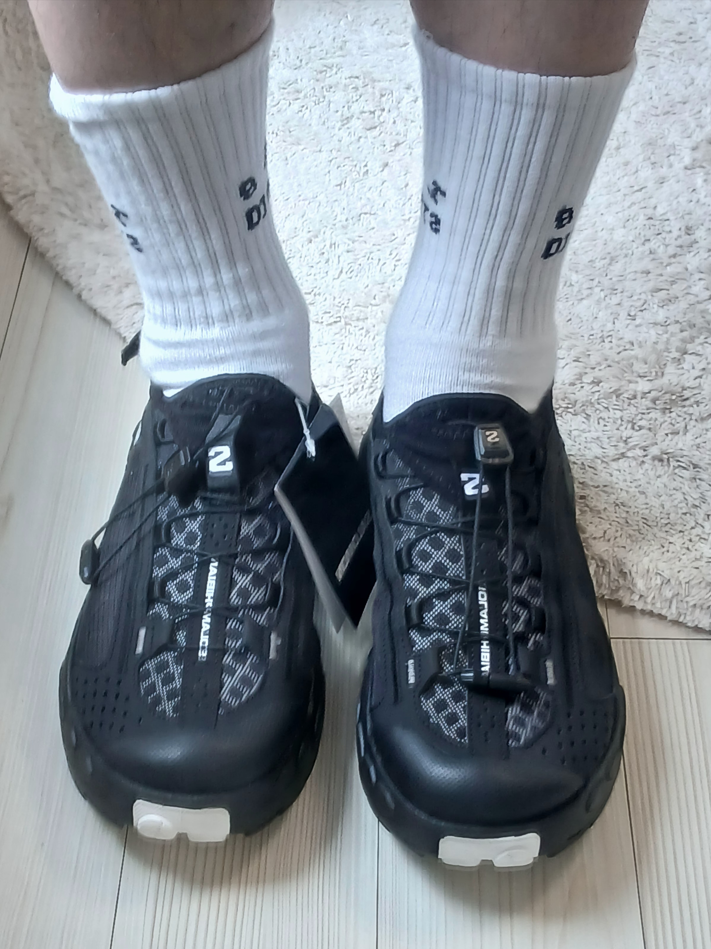 IAB Studio Socks White Set, Salomon Solamphibian Black Alloy 착용 스타일 - 4