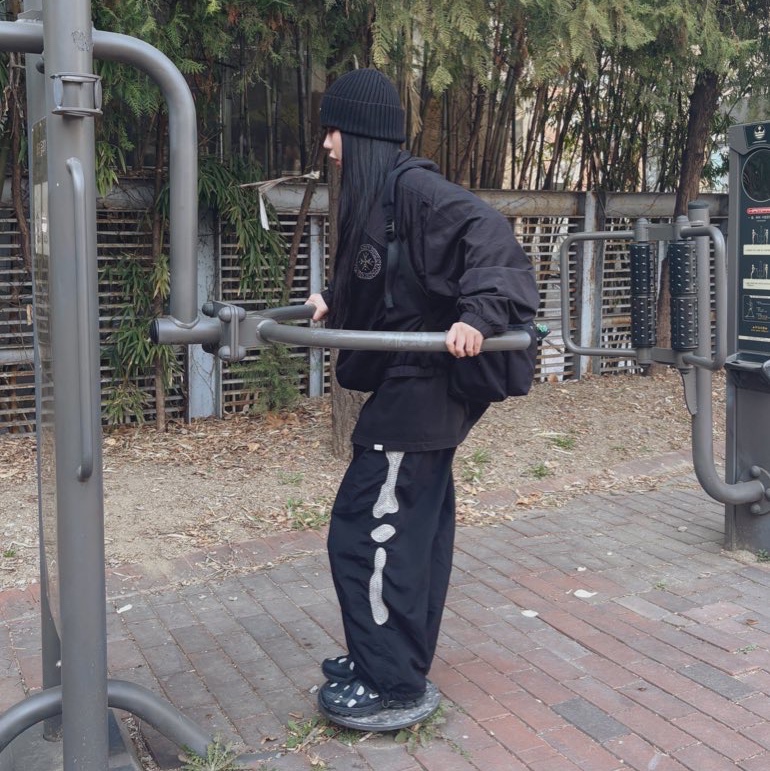 Punch Drunk Parties GhostMark Wind Jacket BLACK, New Balance 1906R Polka Dot Black 착용 스타일 - 2