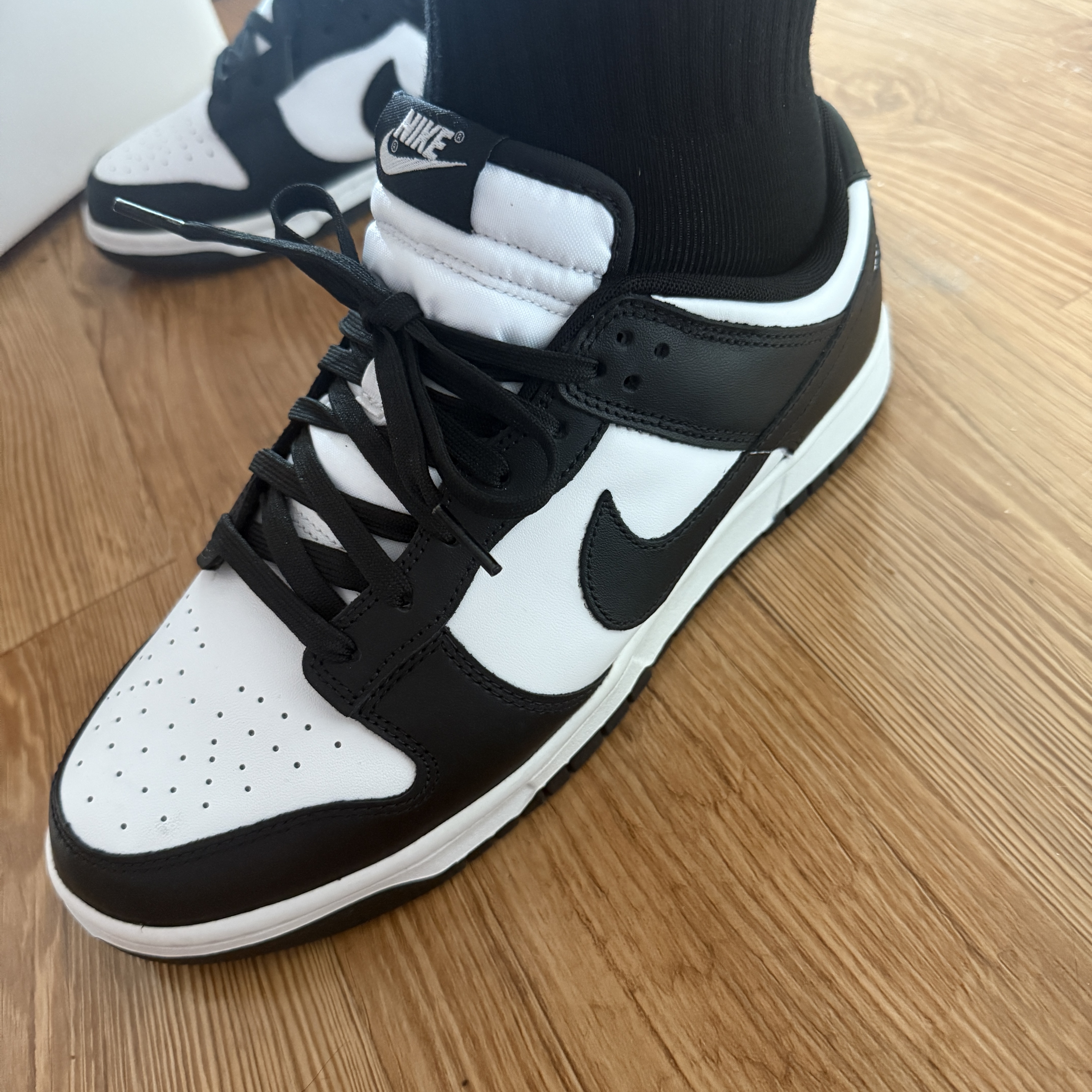 Nike Dunk Low Retro Black 착용 스타일