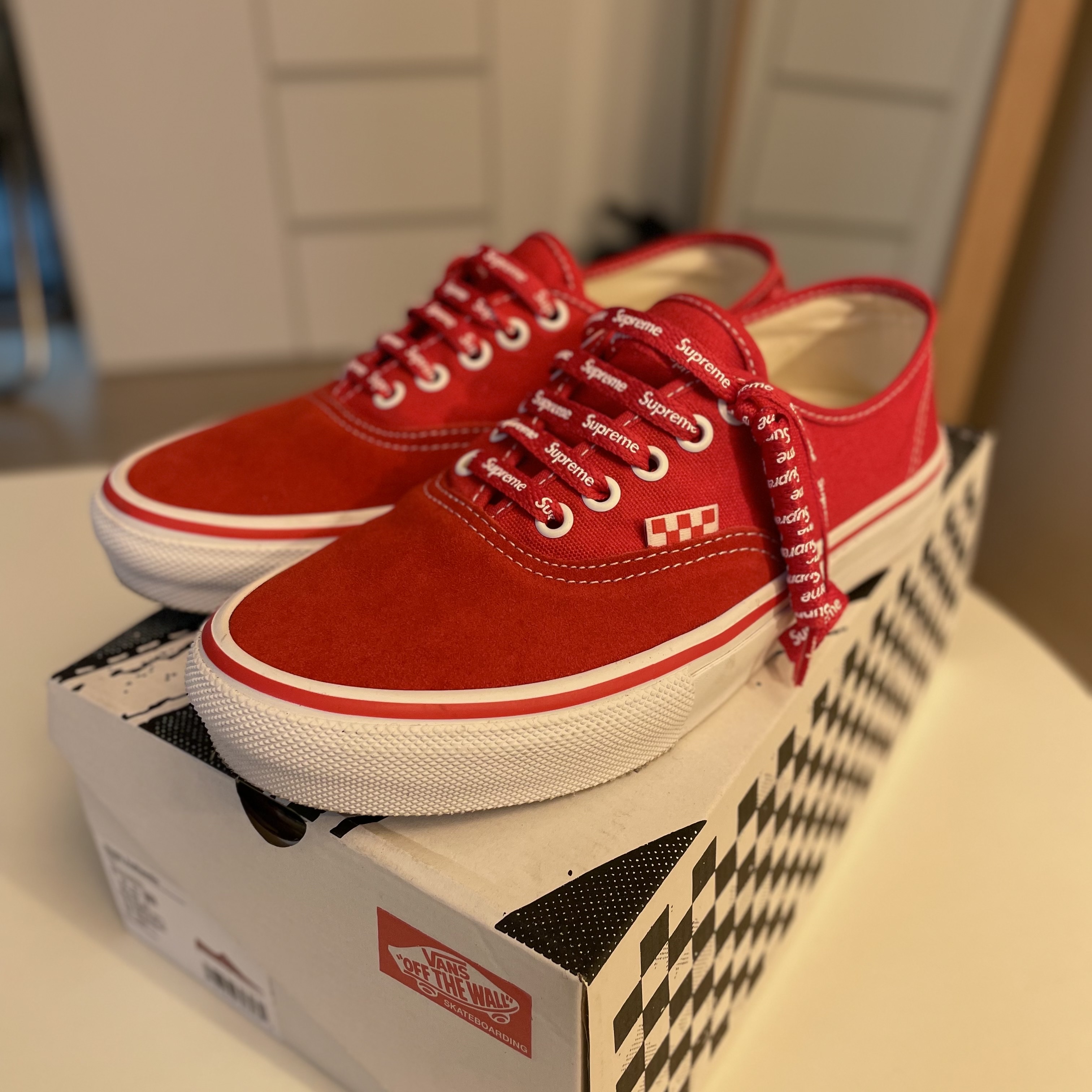 Vans Authentic Red, Vans Authentic 44 DX Anaheim Factory Racing Red 착용 스타일