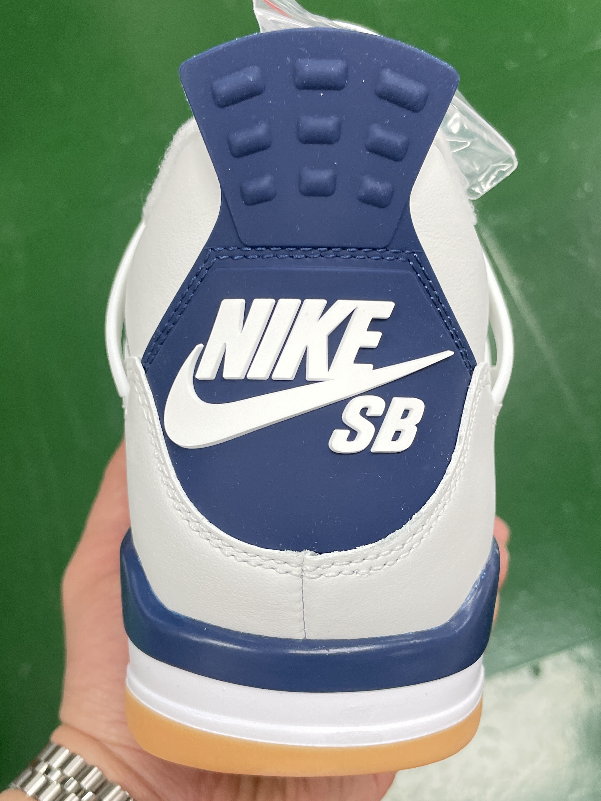 Jordan 4 x Nike SB Retro SP Navy 착용 스타일