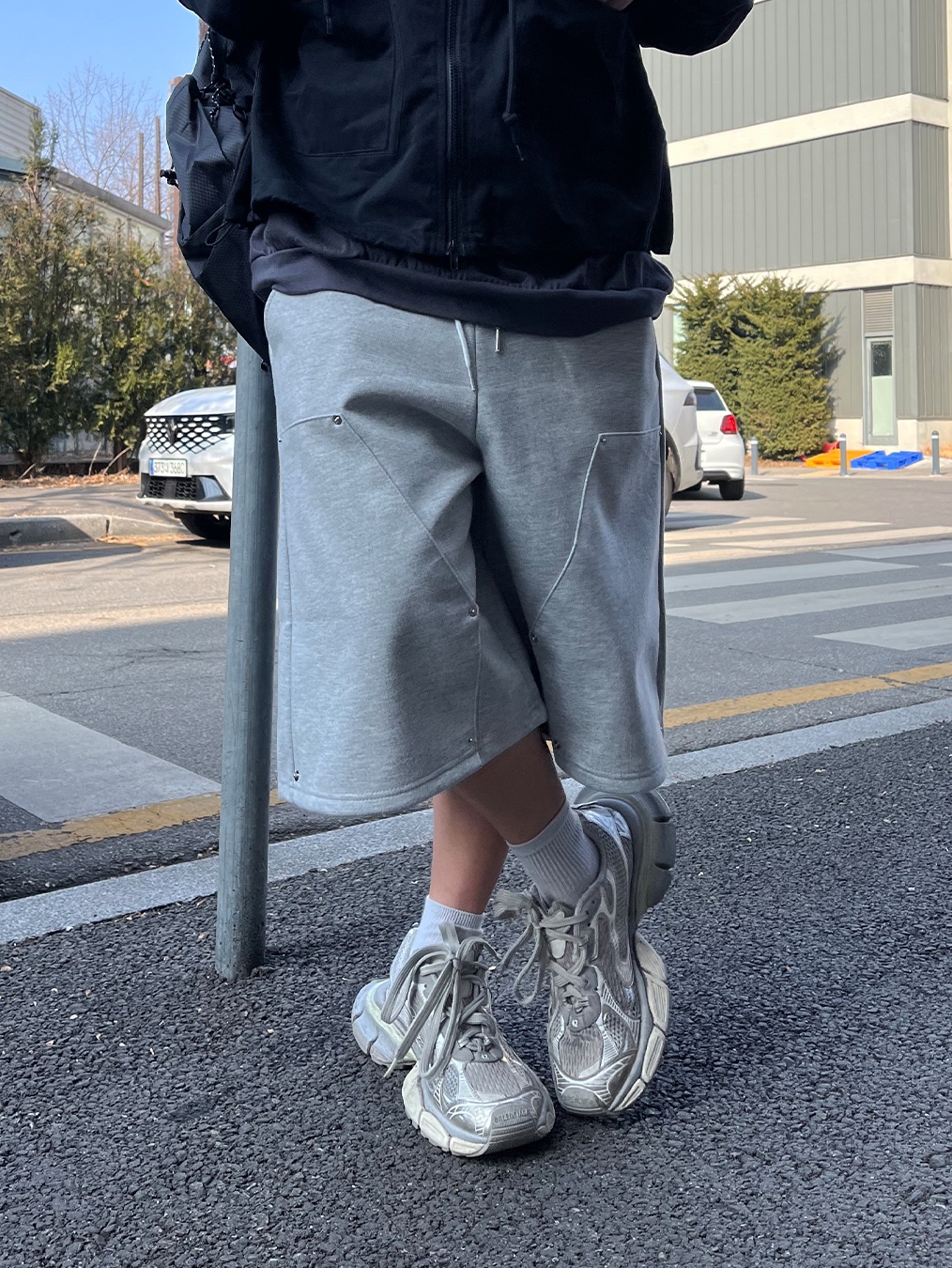 Balenciaga 3XL Sneakers Light Beige 착용 스타일 - 8